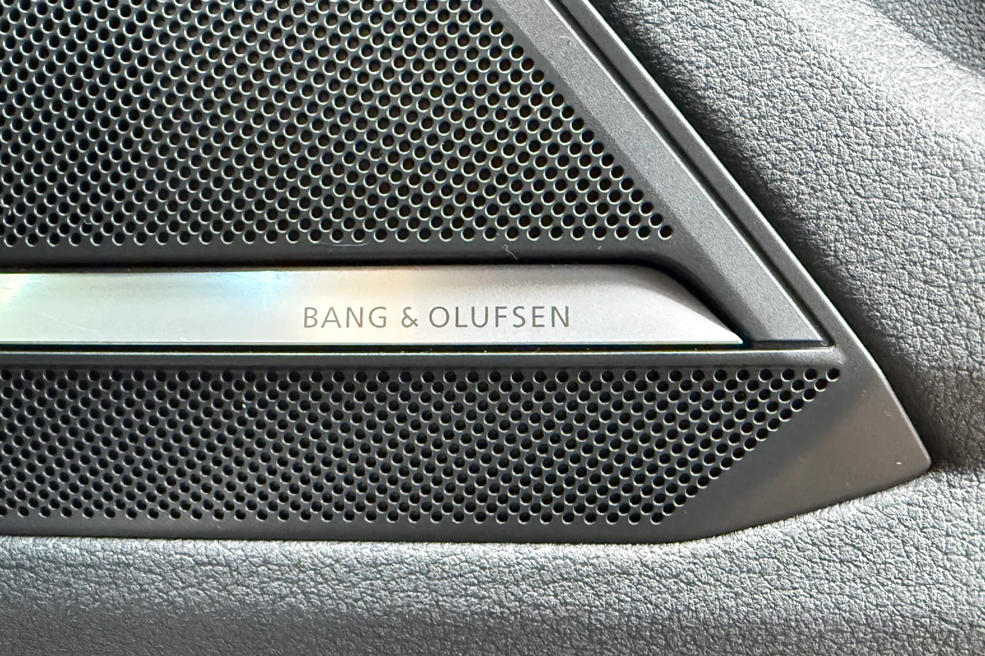 Audi A6 thumbnail image number 6