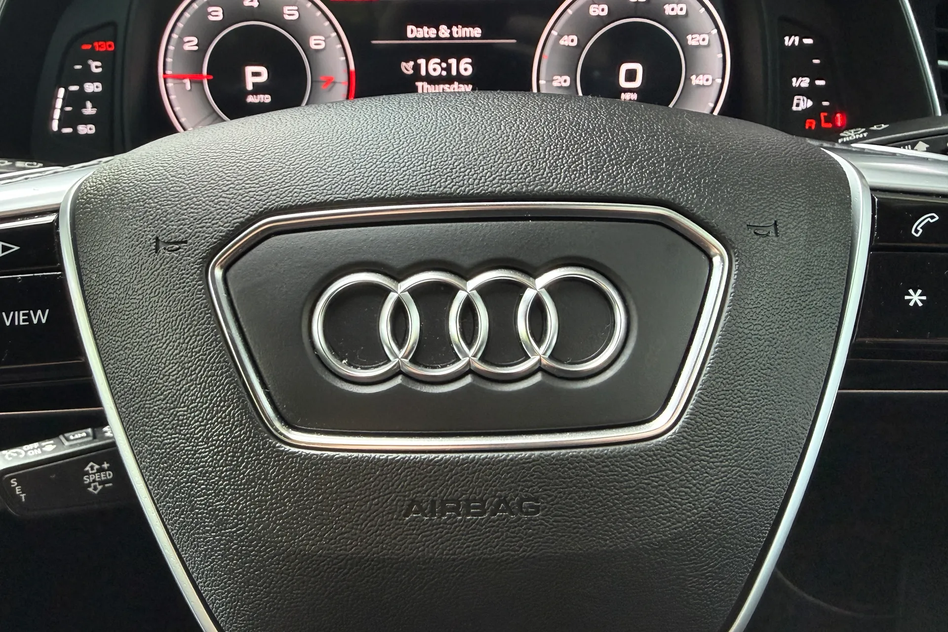 Audi A6 thumbnail image number 12