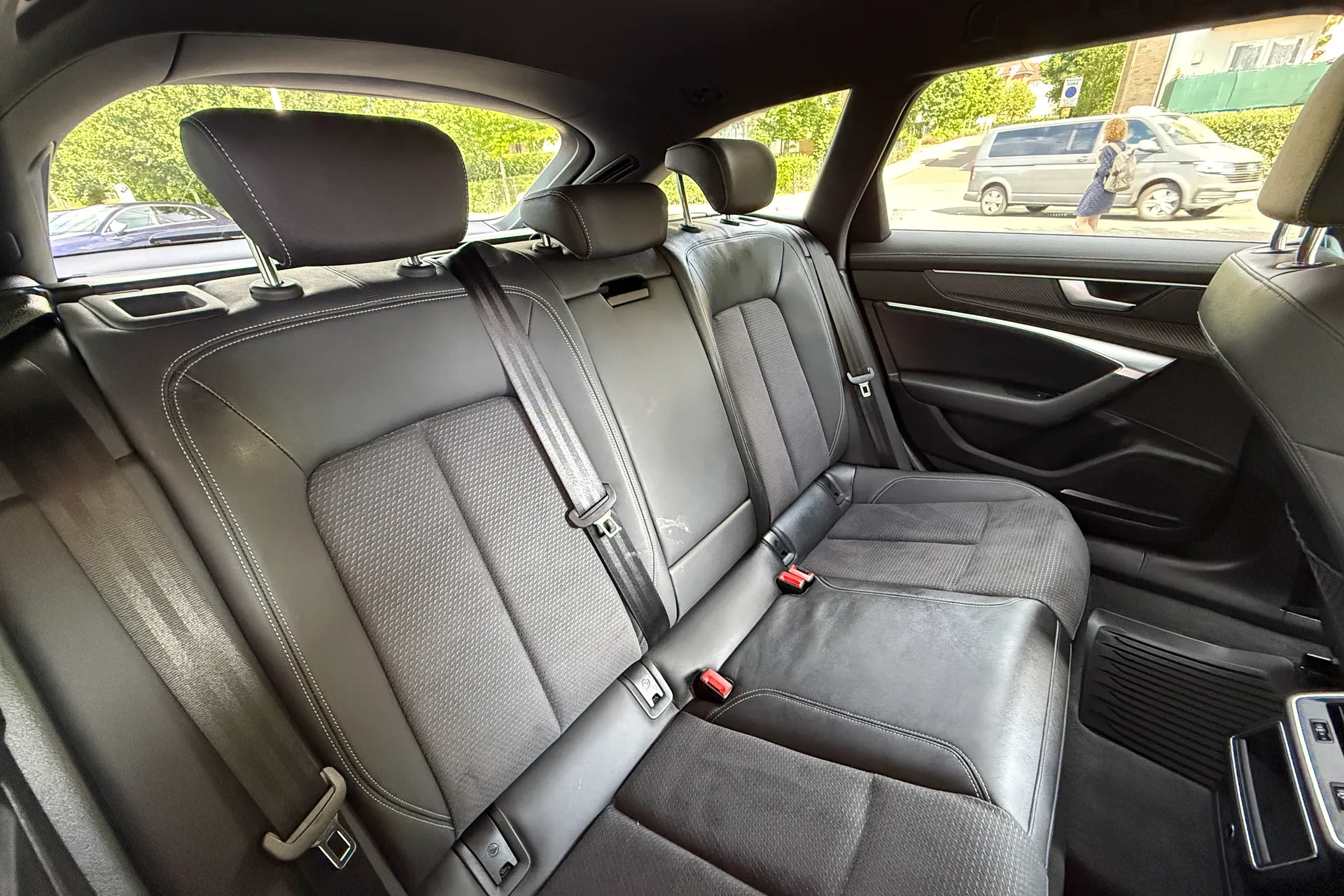 Audi A6 thumbnail image number 42