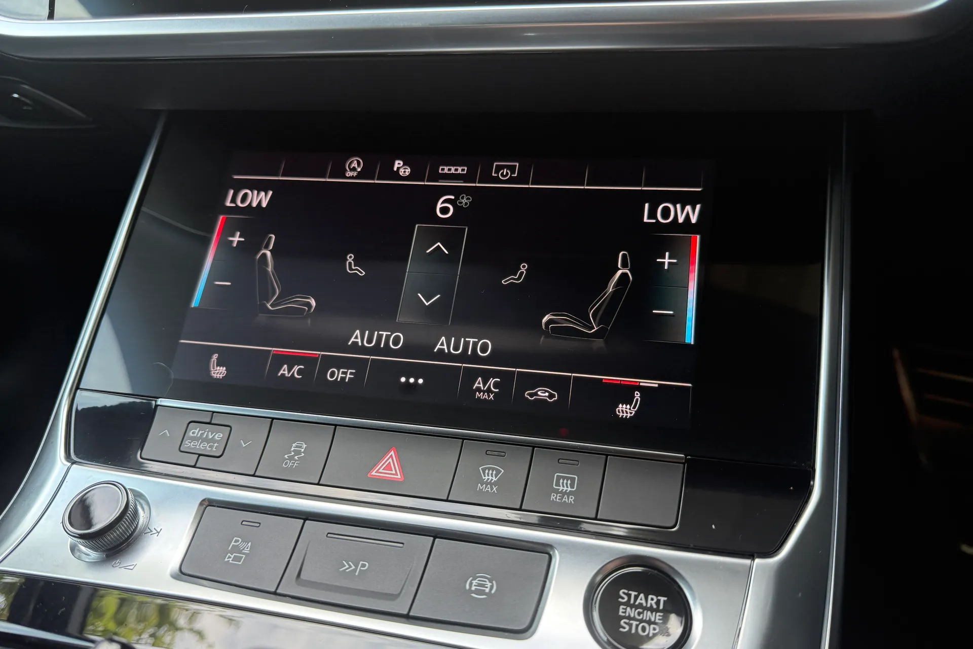 Audi A6 thumbnail image number 25