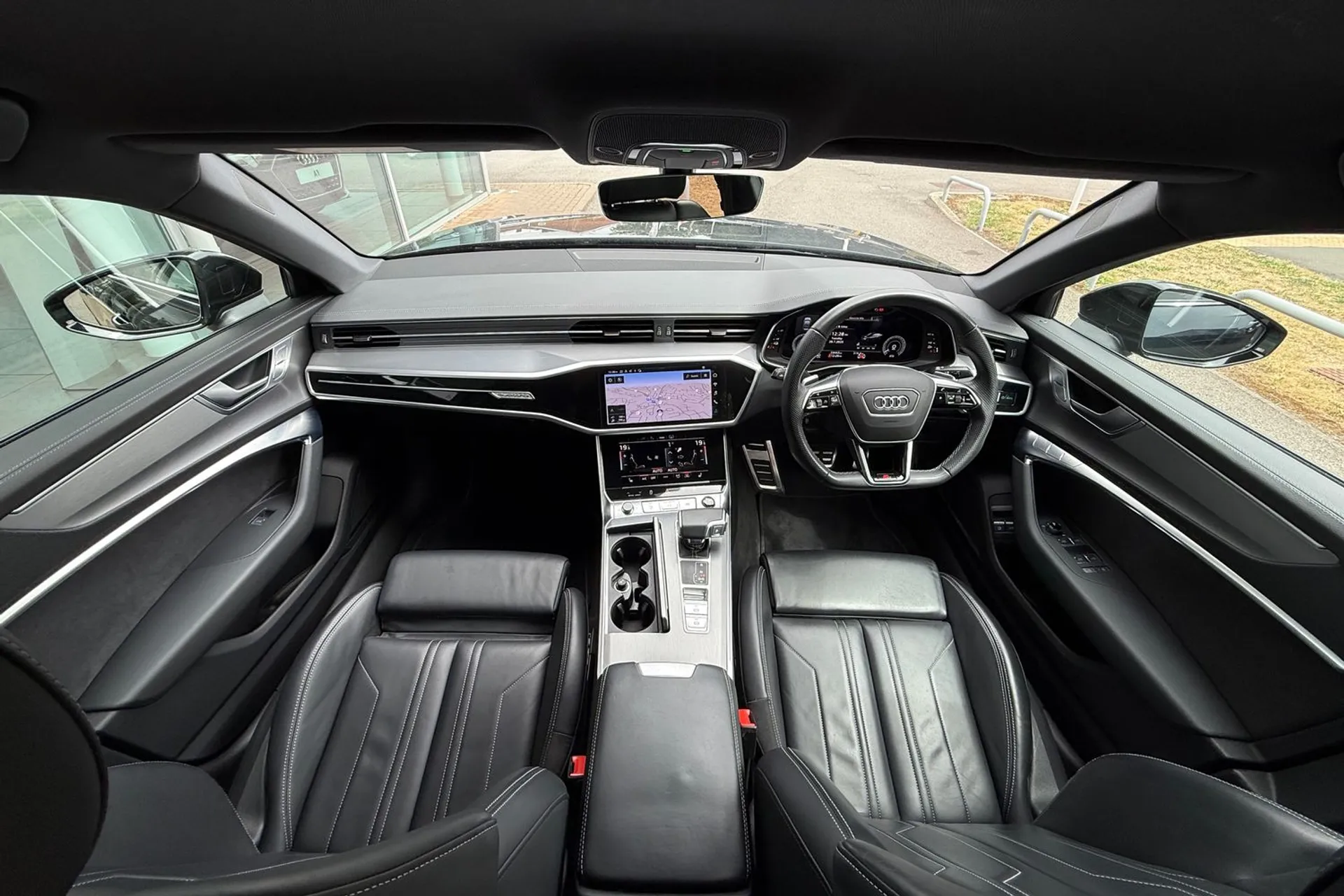 Audi A6 thumbnail image number 31