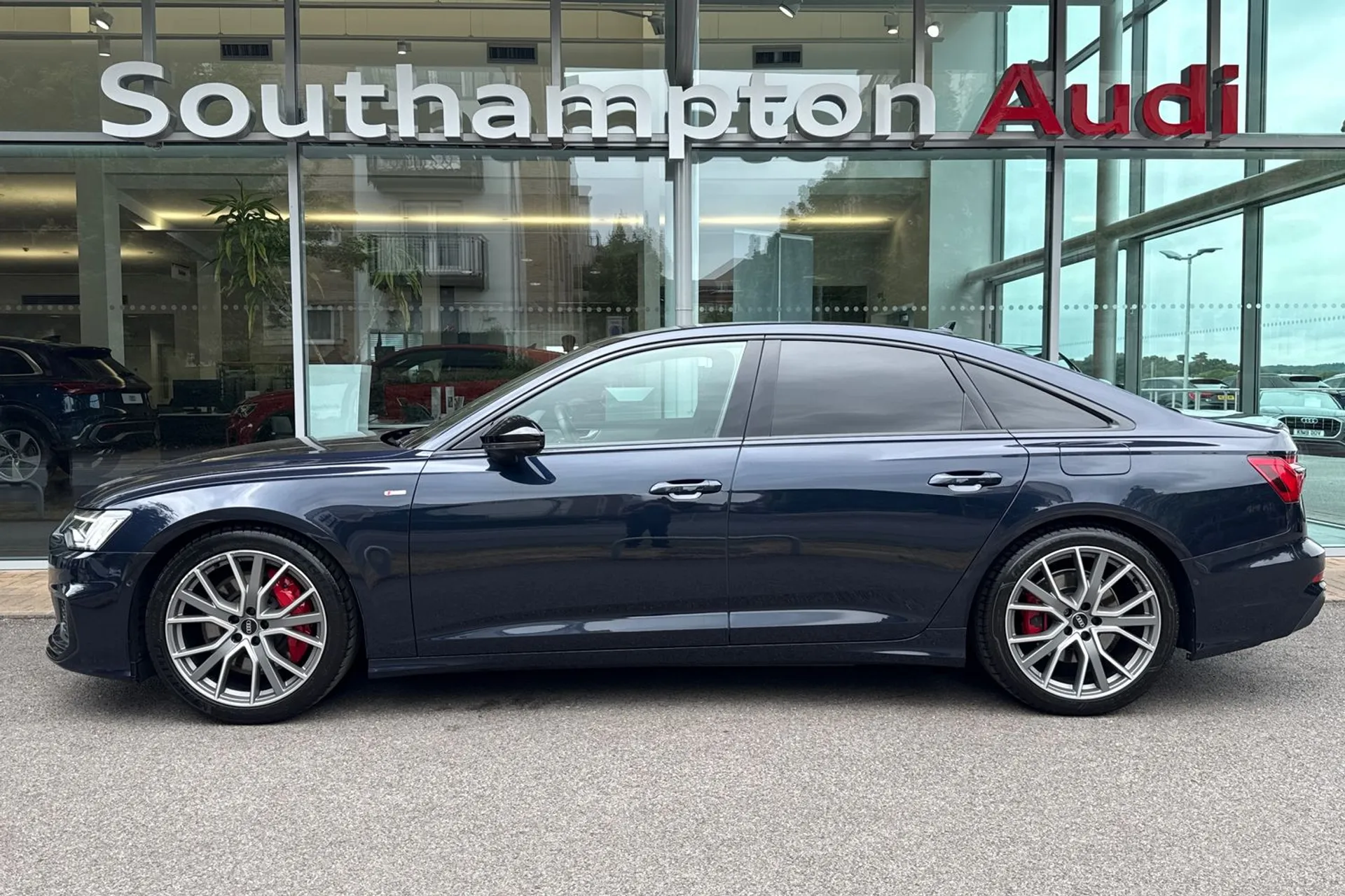 Audi A6 thumbnail image number 9