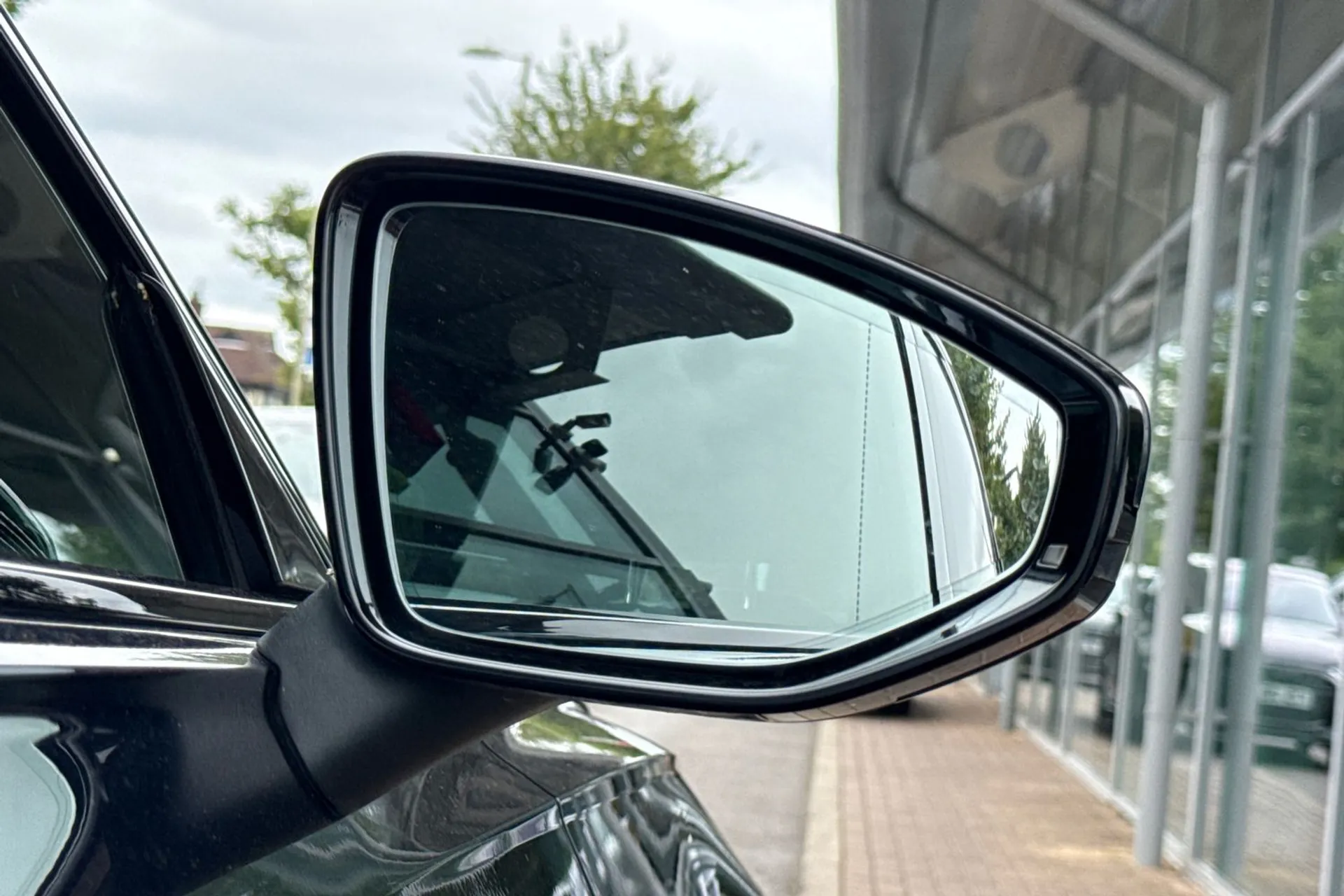 Audi A6 thumbnail image number 48