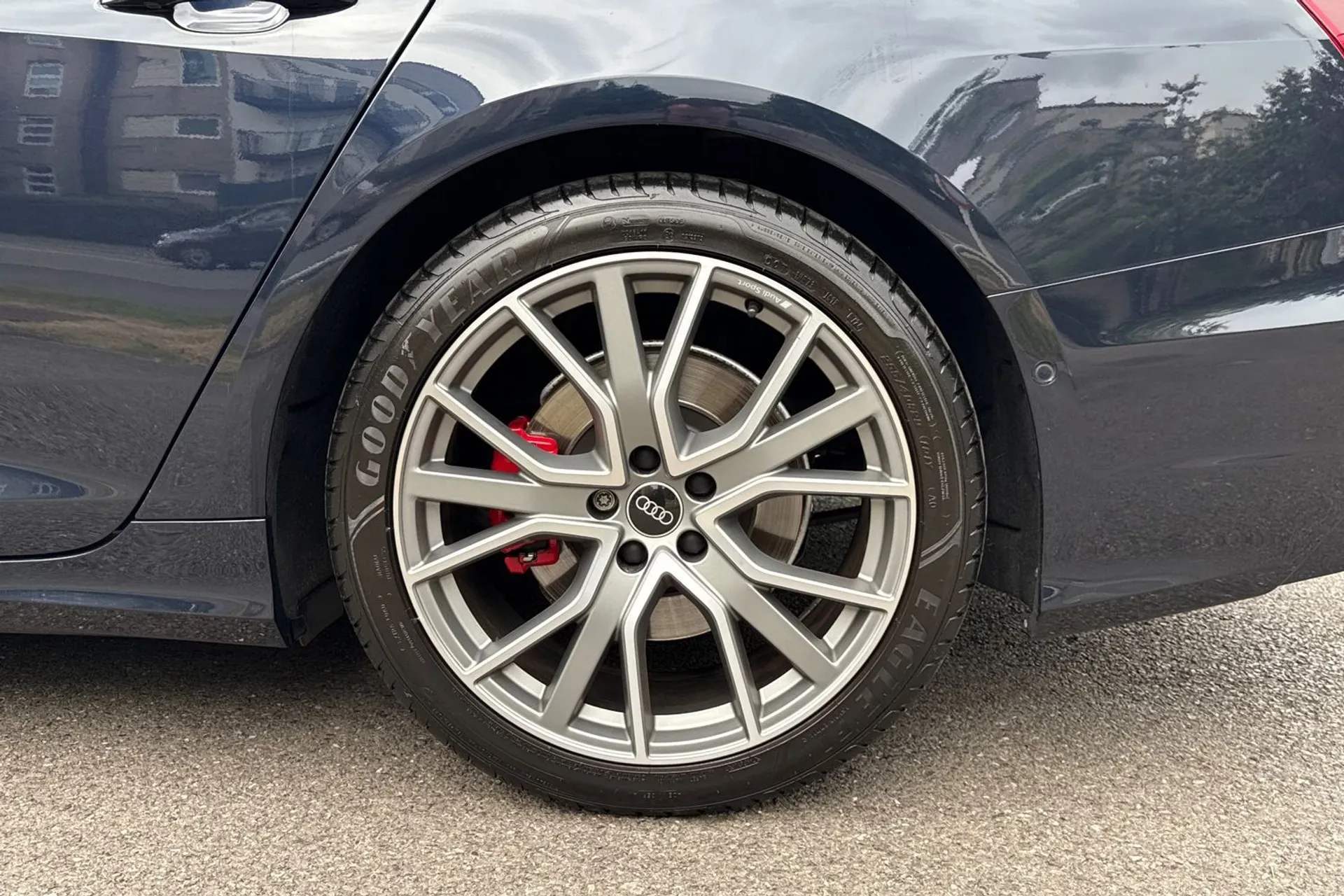 Audi A6 thumbnail image number 12