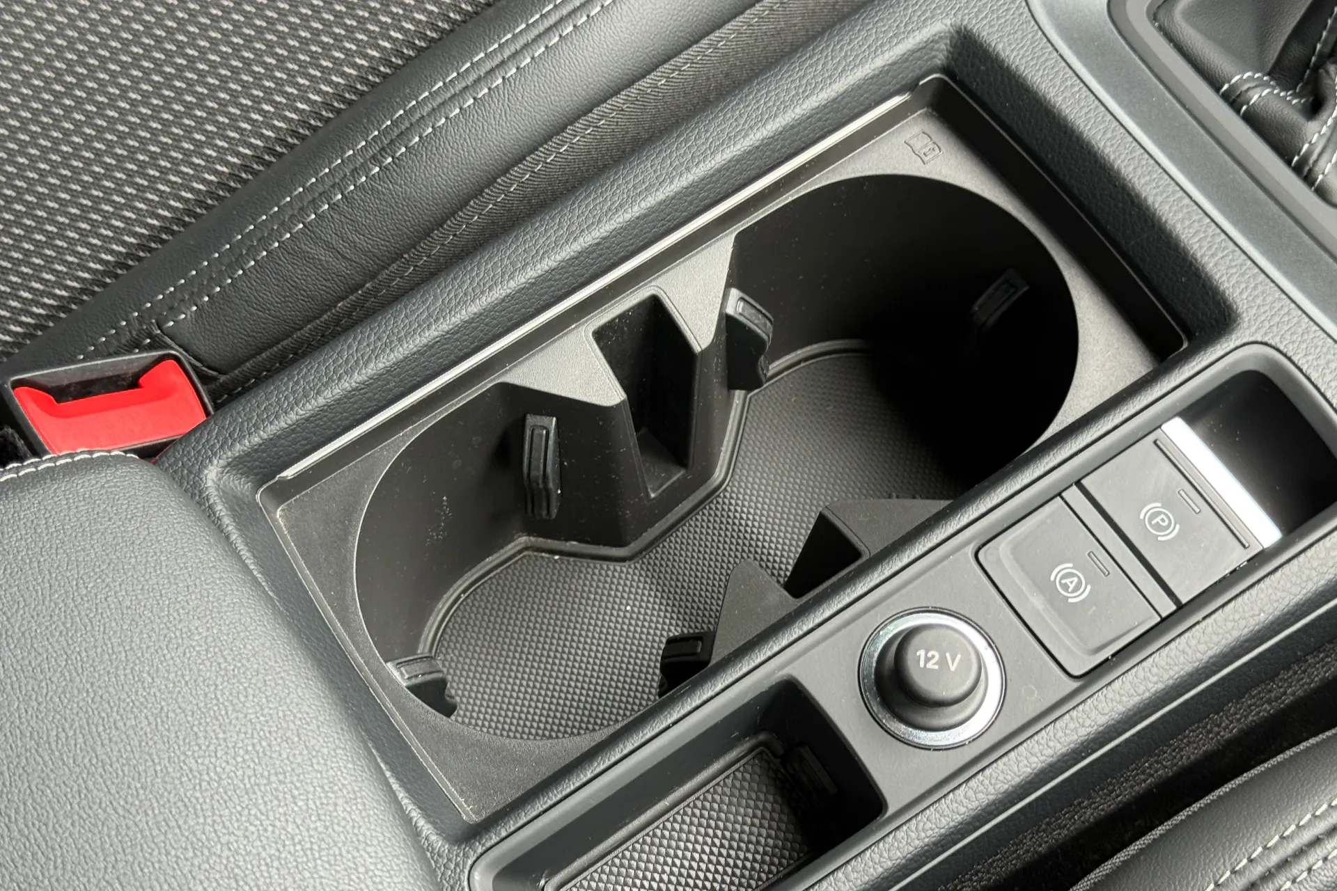 Audi Q3 thumbnail image number 46