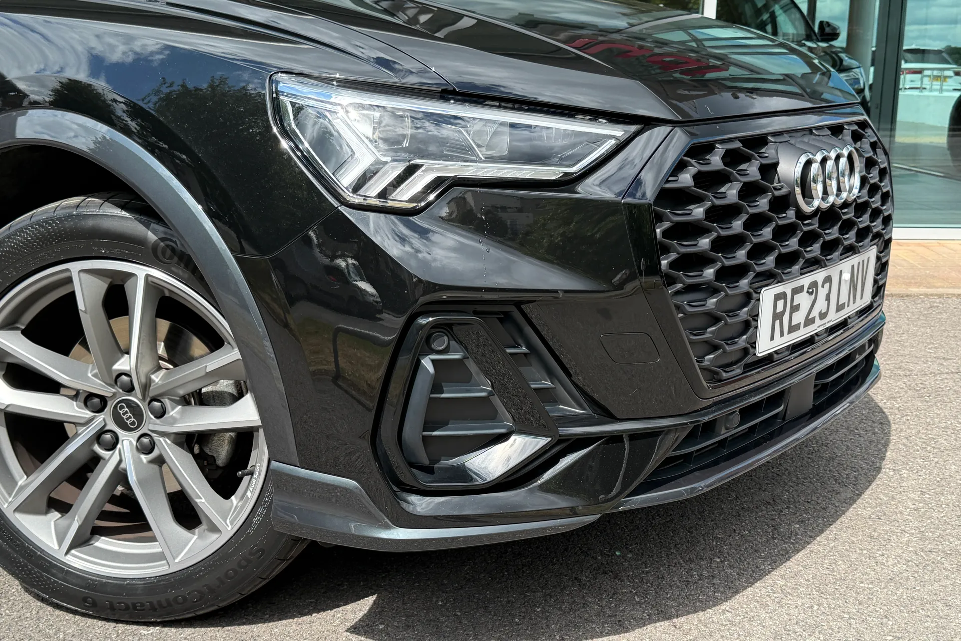 Audi Q3 thumbnail image number 53