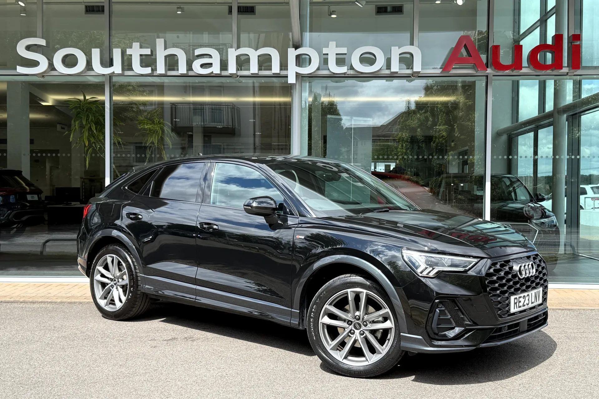 Audi Q3 focused image