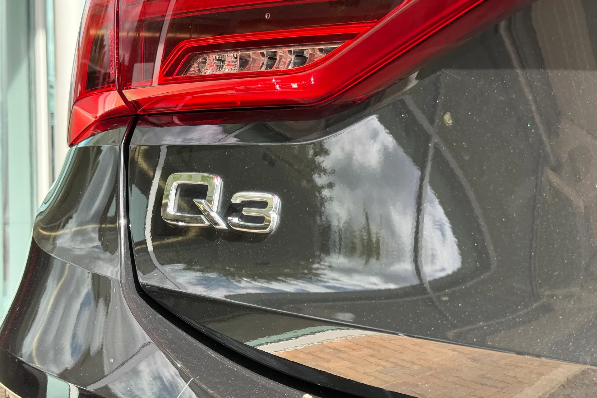Audi Q3 thumbnail image number 20
