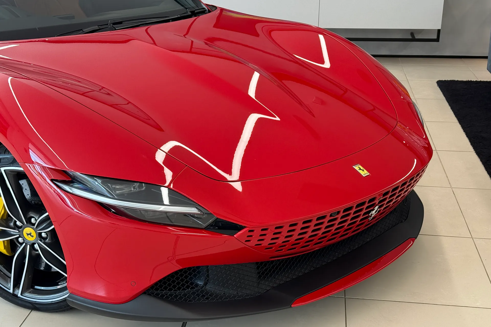 FERRARI Roma thumbnail image number 2