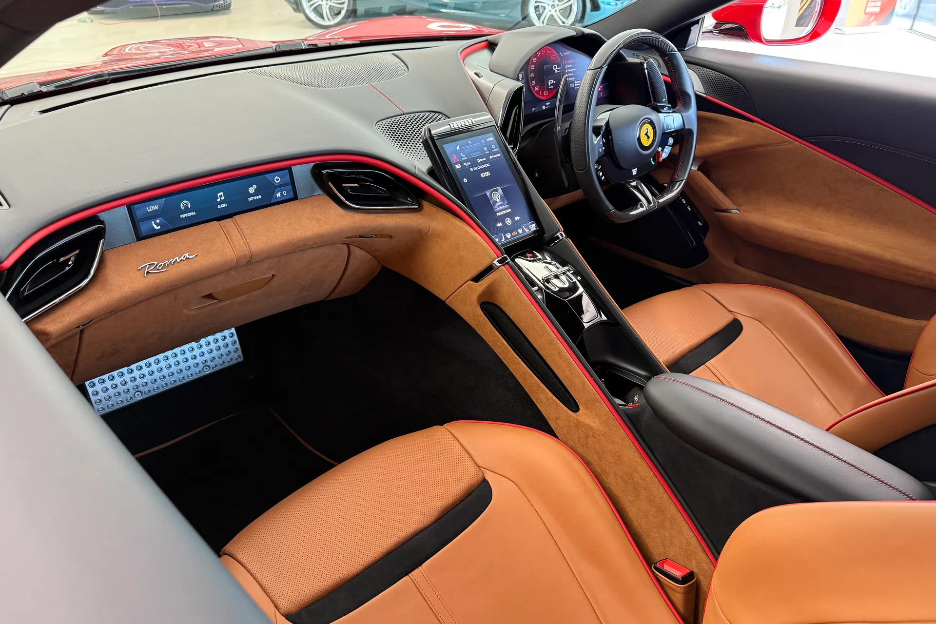 FERRARI Roma thumbnail image number 5