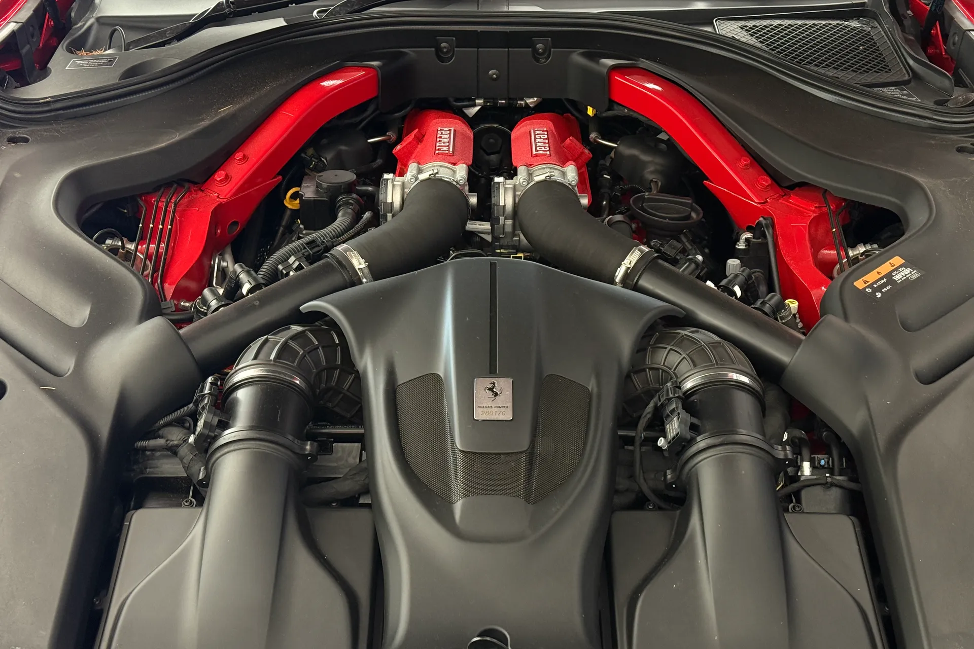 FERRARI Roma thumbnail image number 37