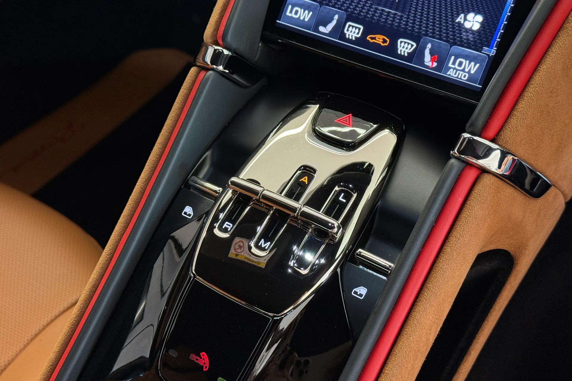 FERRARI Roma thumbnail image number 18