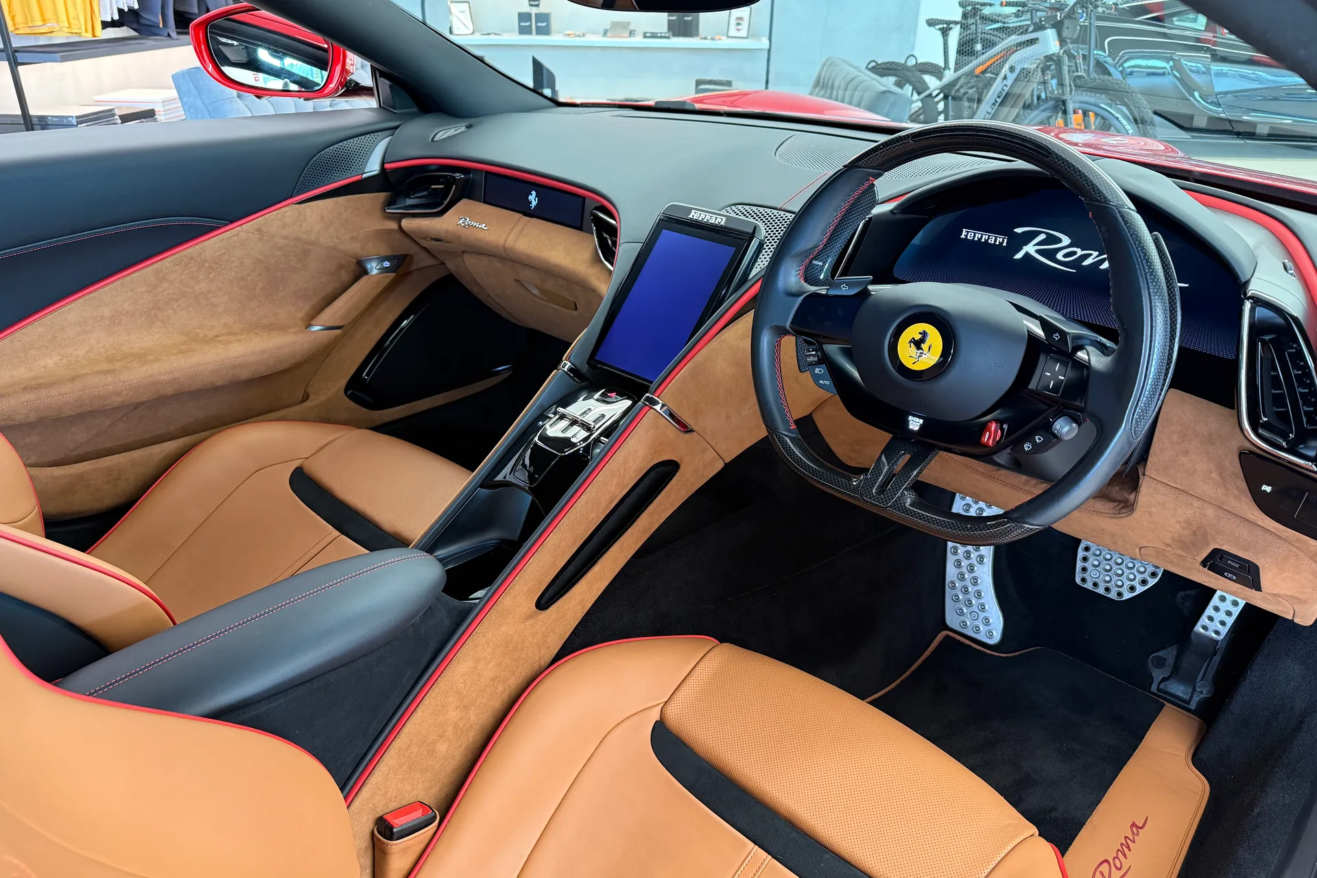 FERRARI Roma thumbnail image number 4