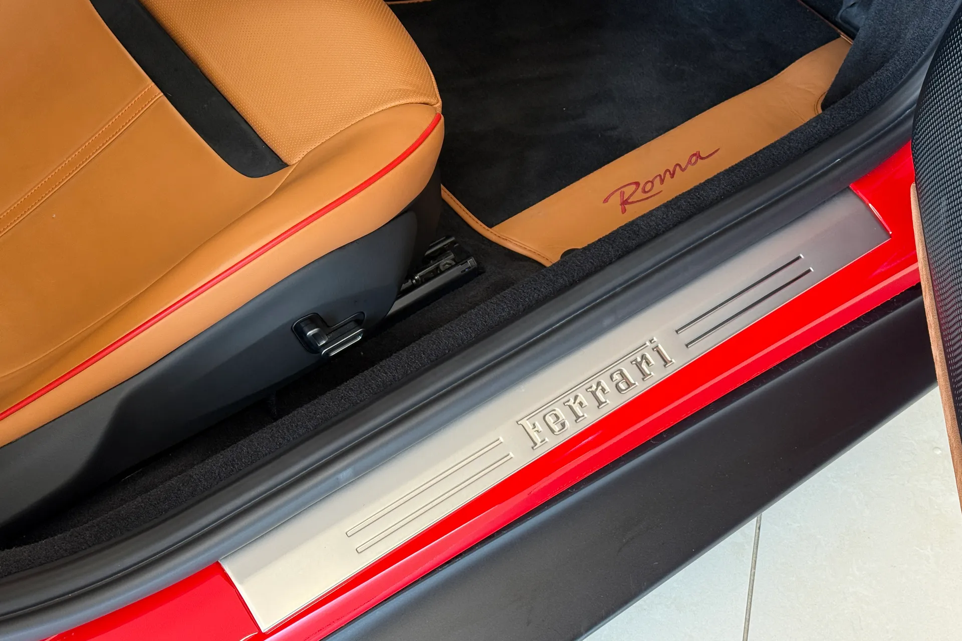 FERRARI Roma thumbnail image number 9