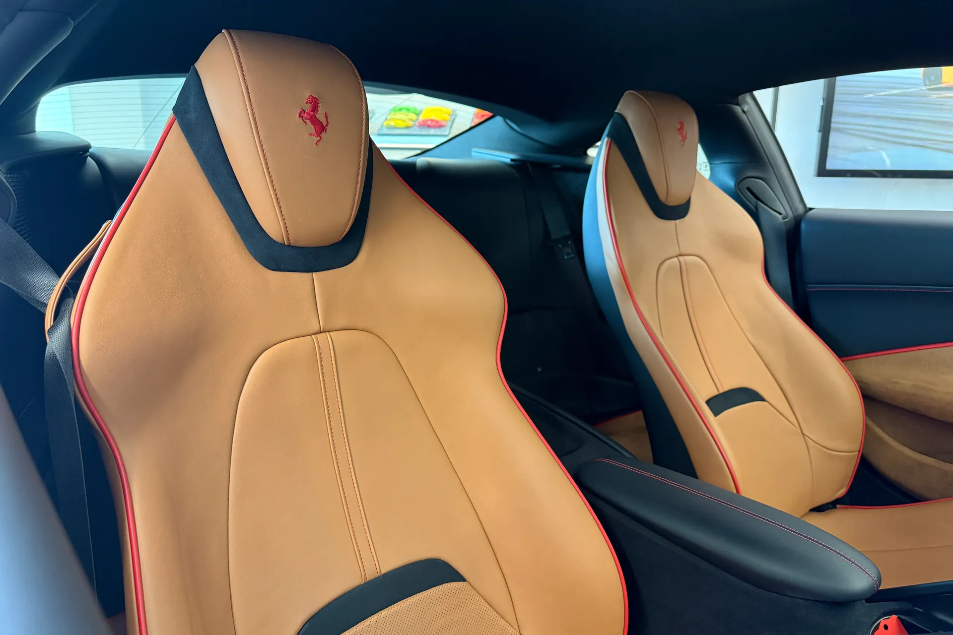 FERRARI Roma thumbnail image number 26