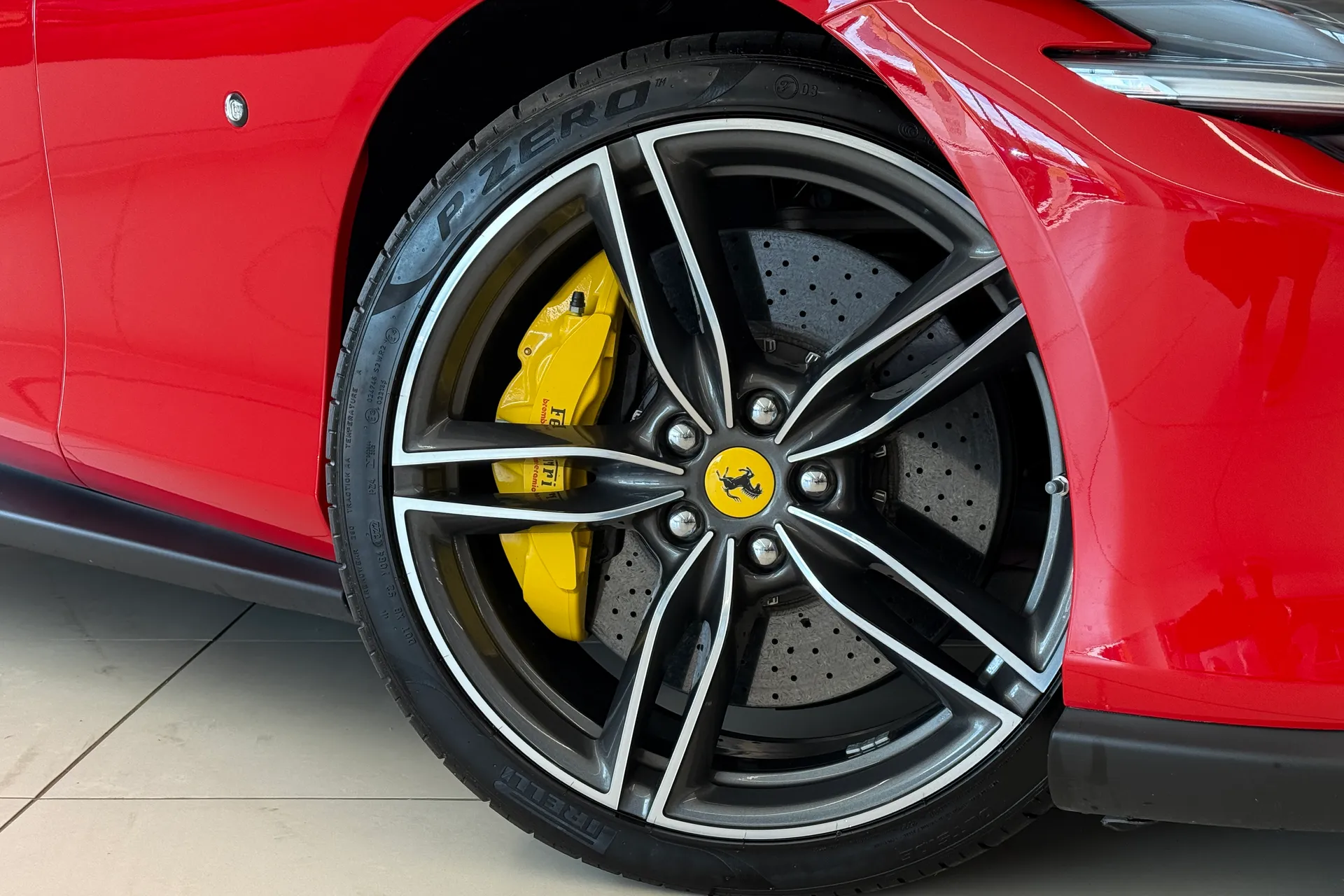 FERRARI Roma thumbnail image number 6