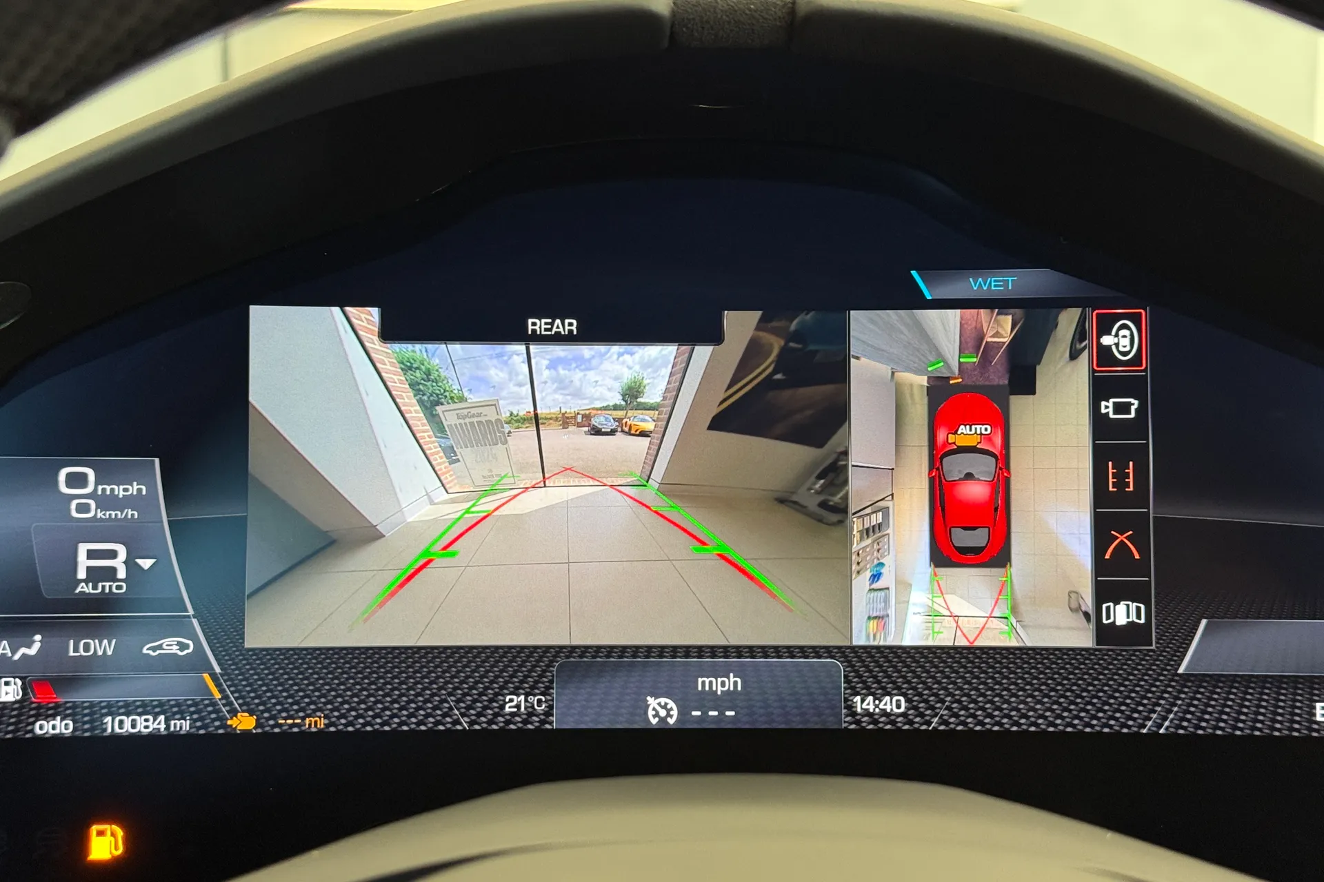 FERRARI Roma thumbnail image number 35