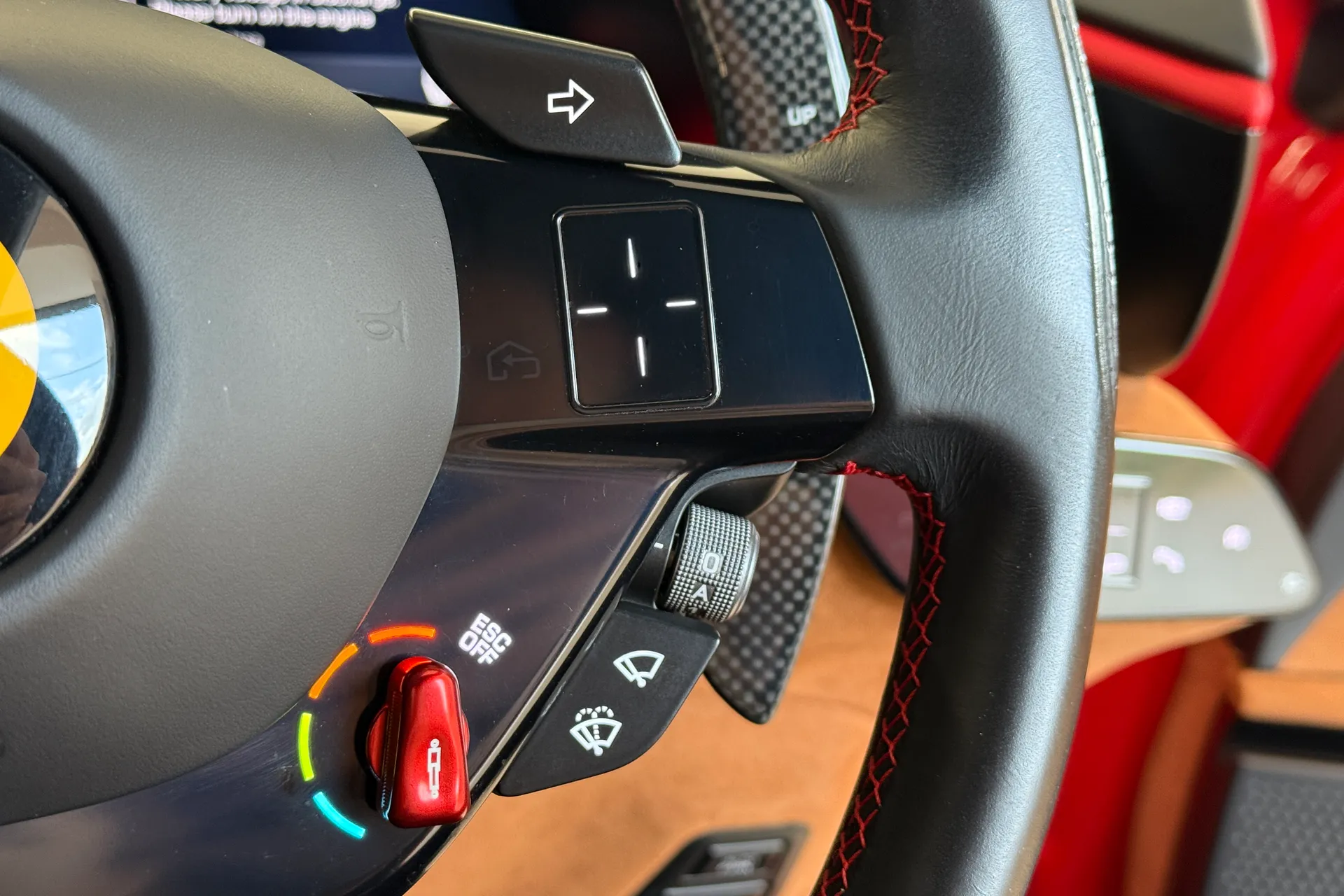 FERRARI Roma thumbnail image number 25