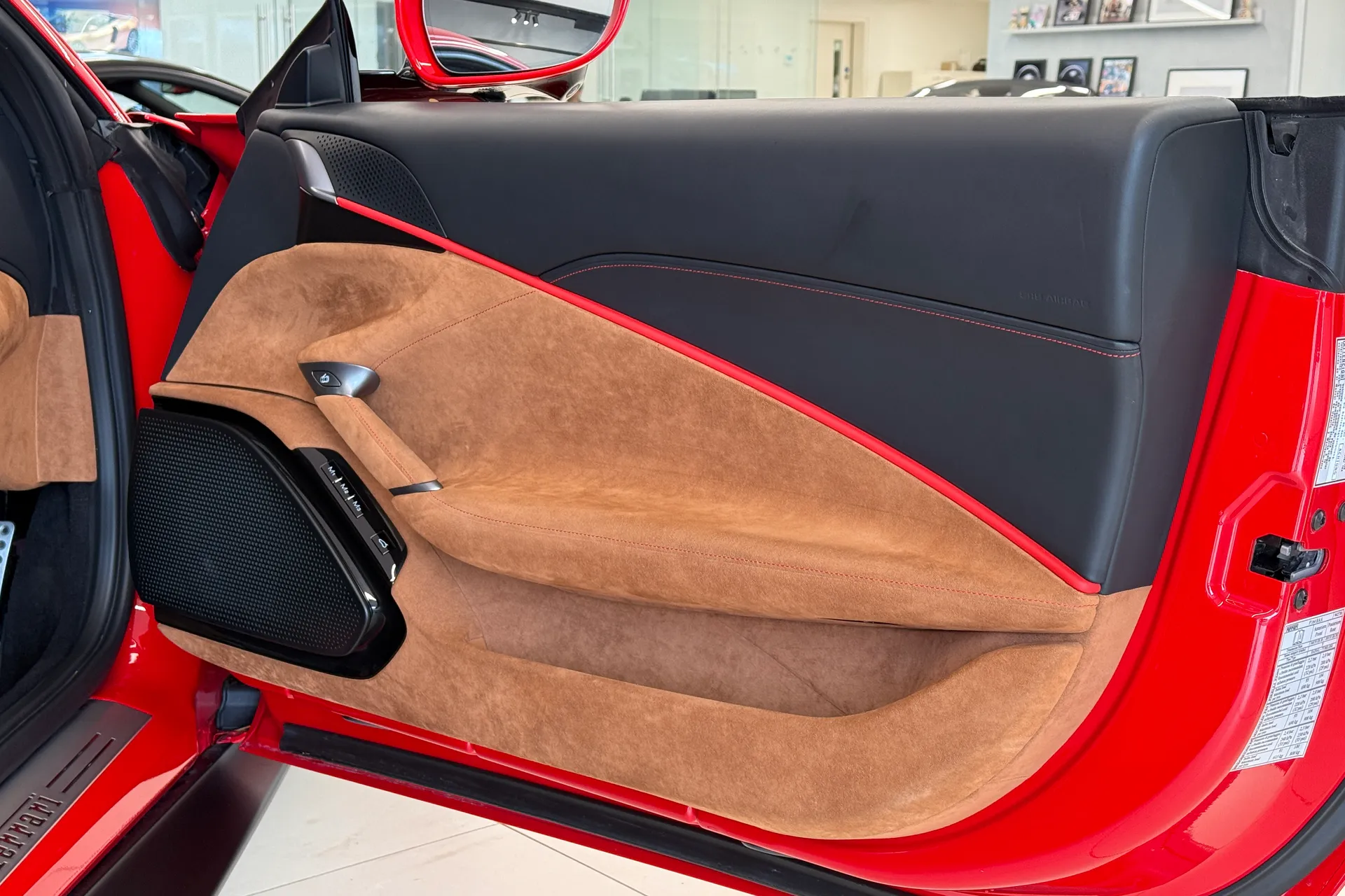 FERRARI Roma thumbnail image number 13