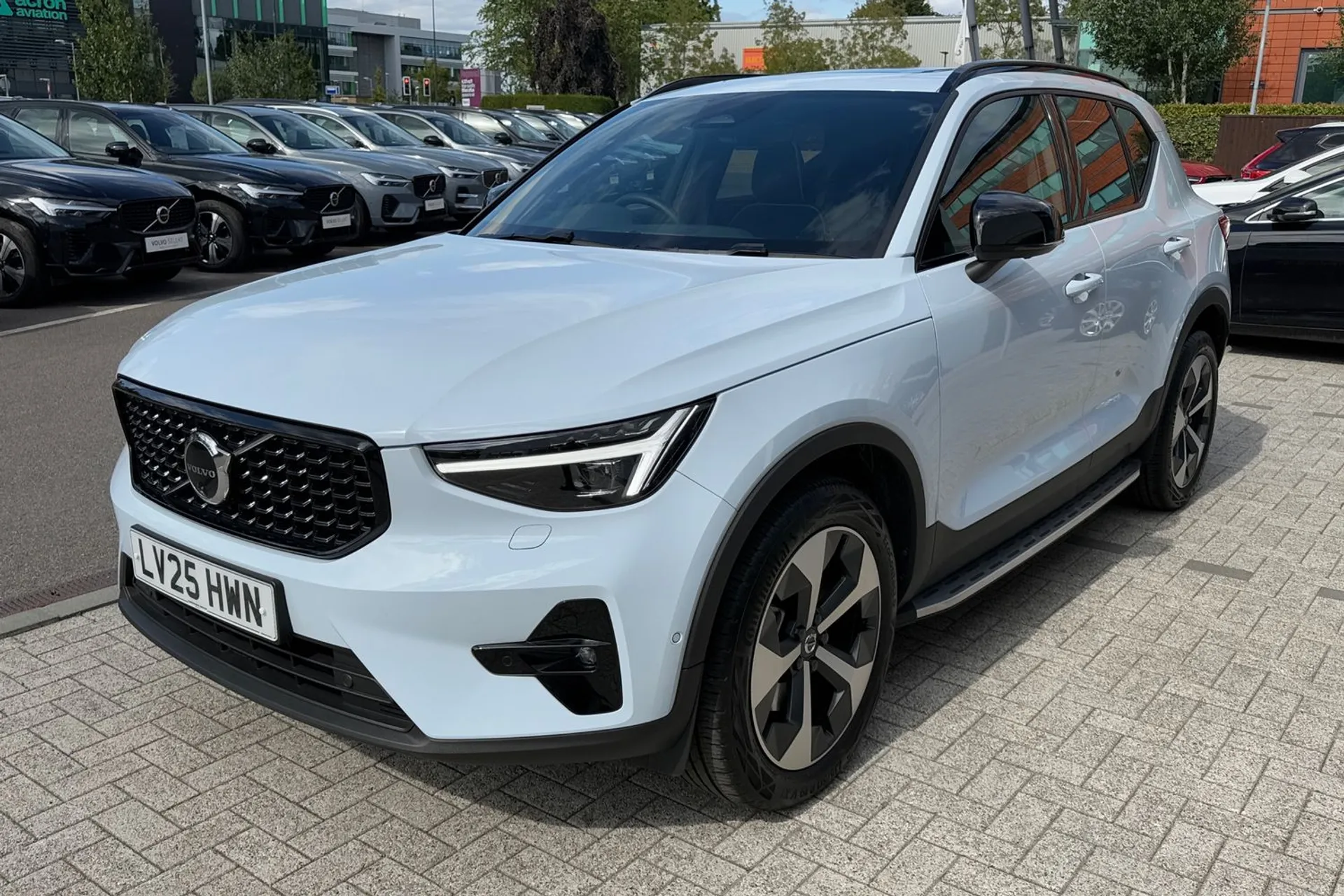Volvo XC40 thumbnail image number 11