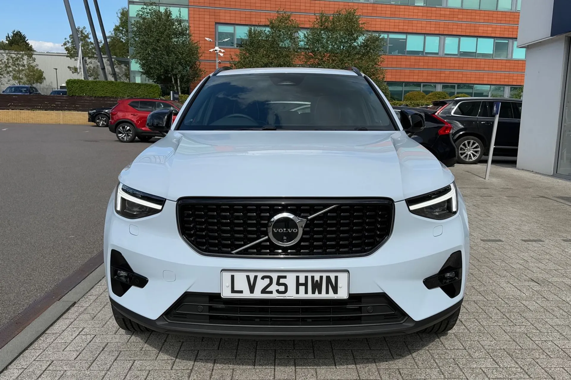 Volvo XC40 thumbnail image number 12