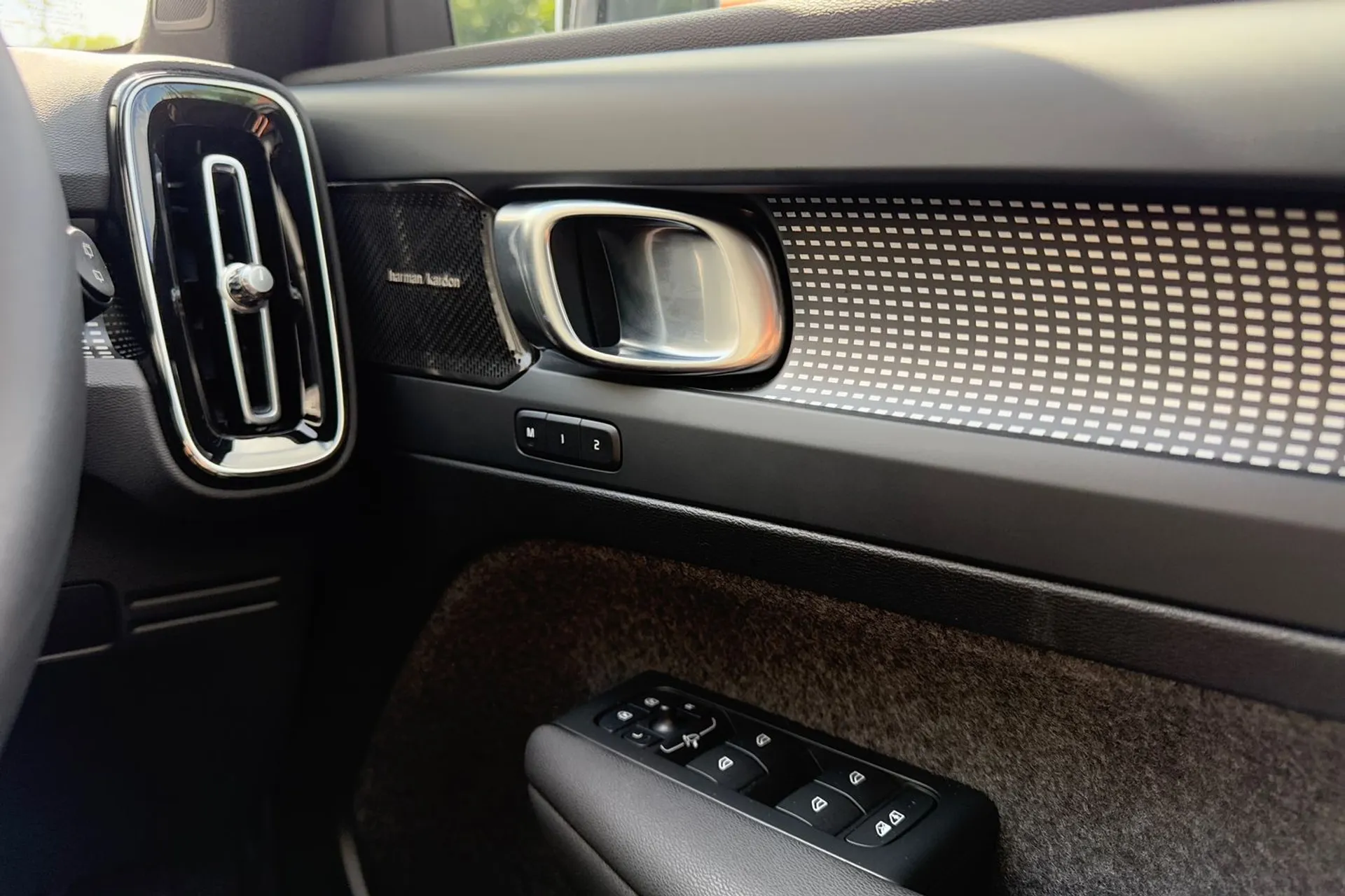 Volvo XC40 thumbnail image number 41