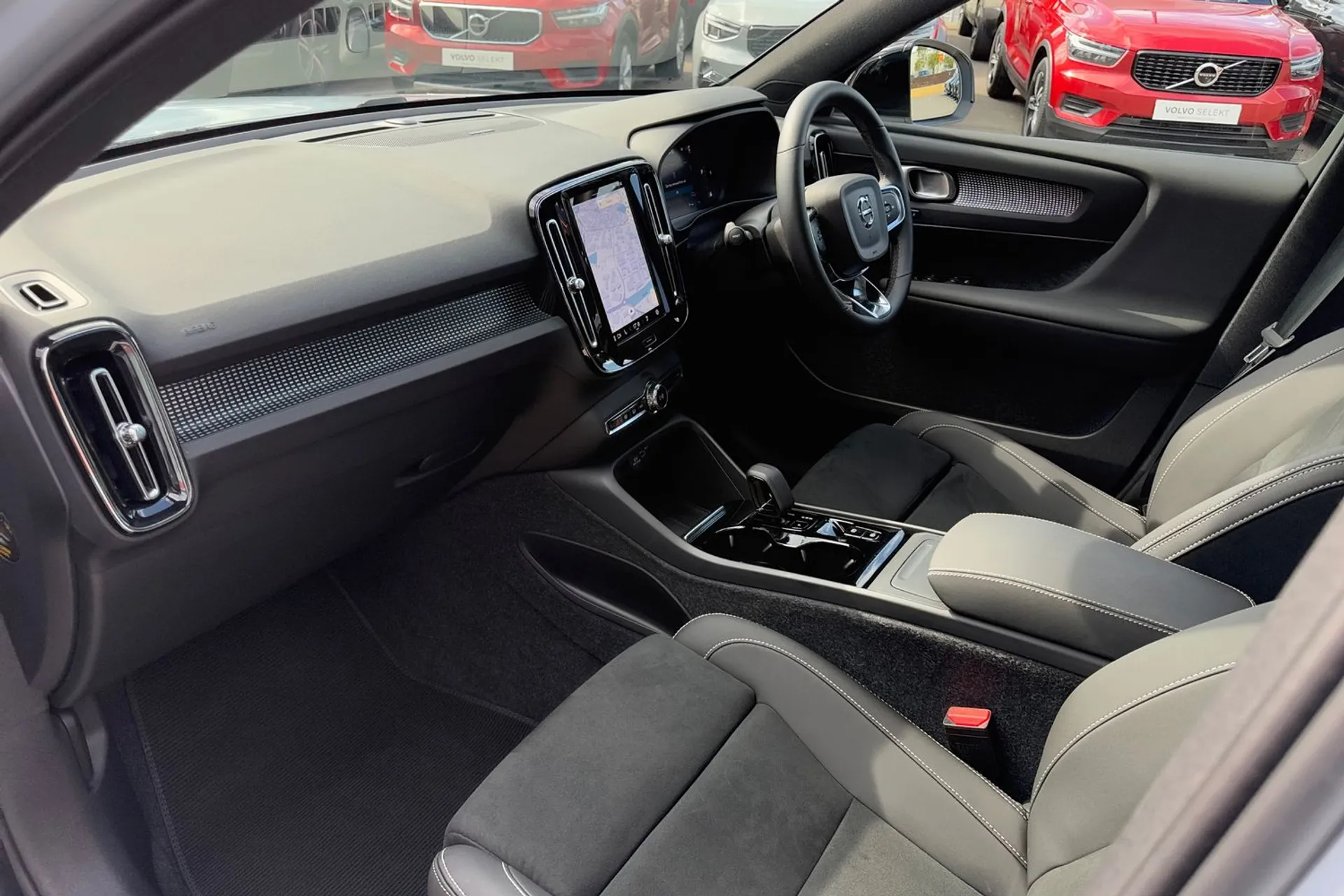 Volvo XC40 thumbnail image number 26