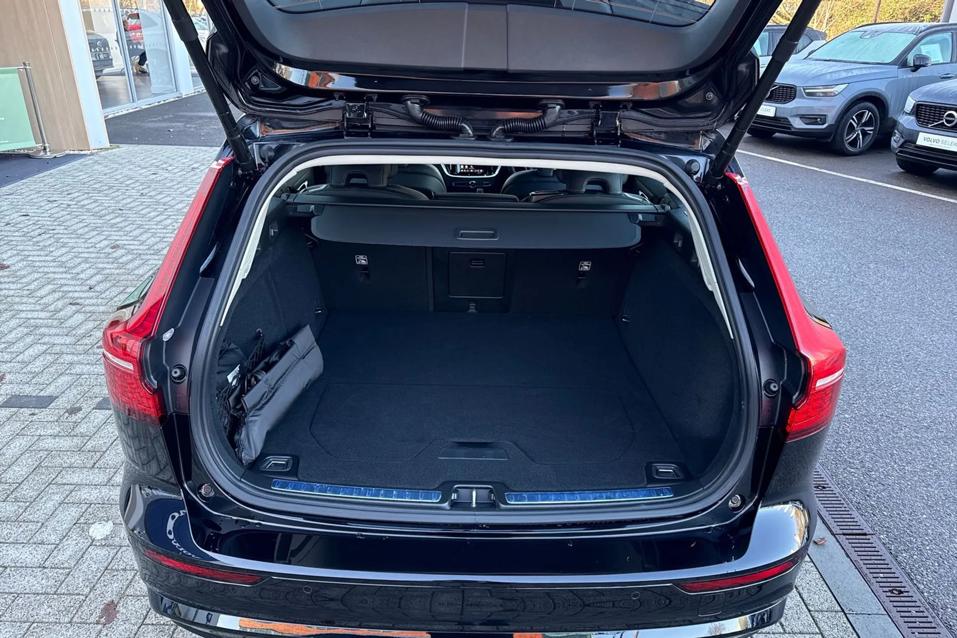 Volvo V60 thumbnail image number 20