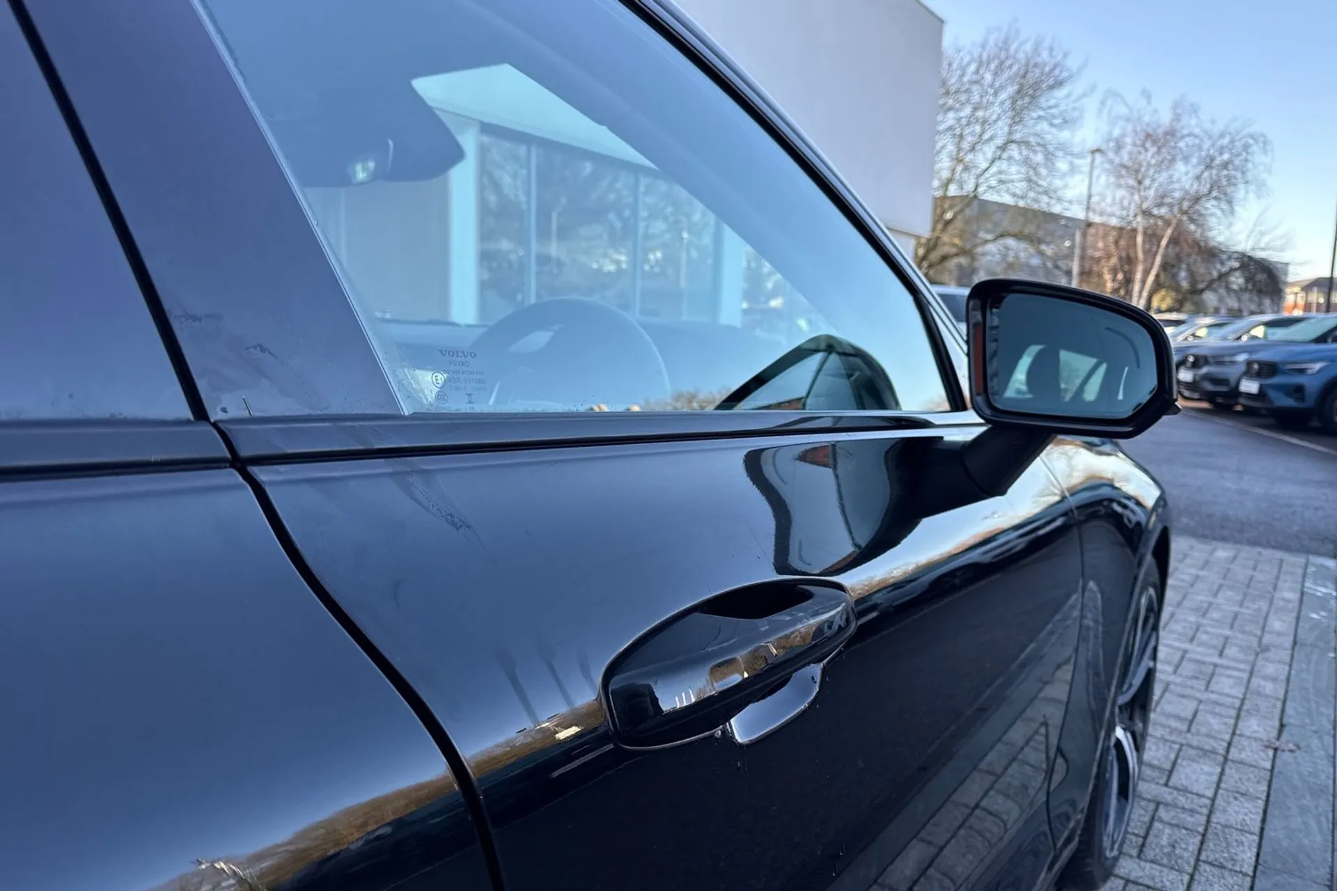 Volvo V60 thumbnail image number 17