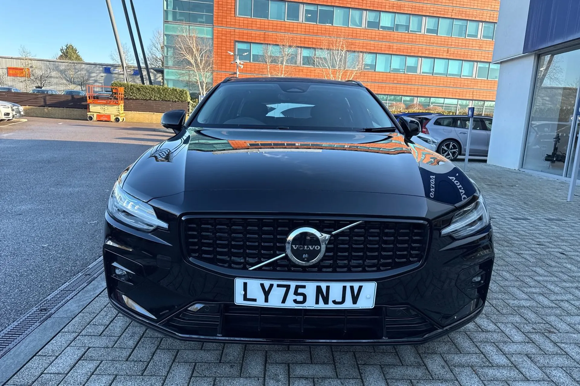 Volvo V60 thumbnail image number 13