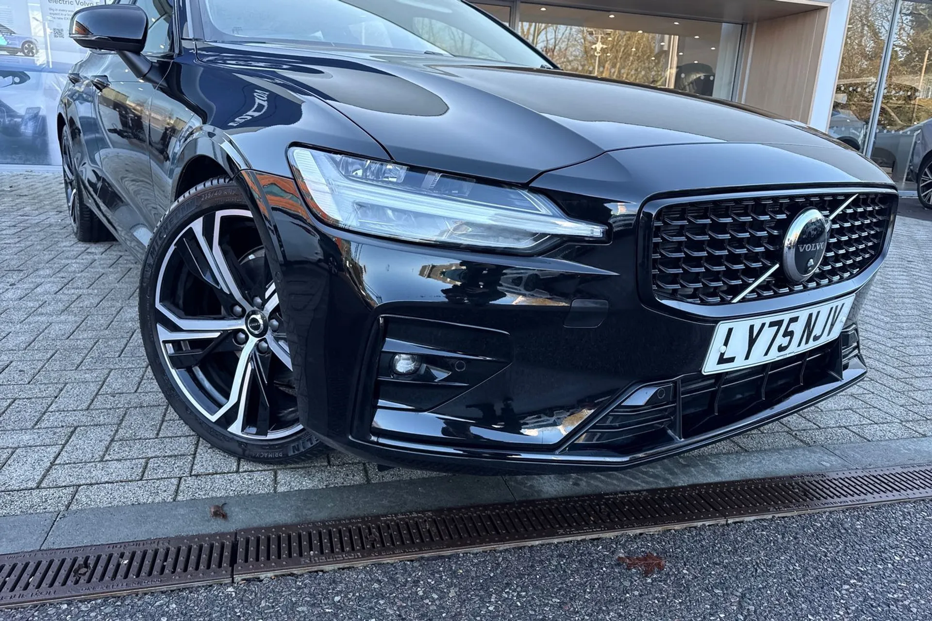 Volvo V60 thumbnail image number 7