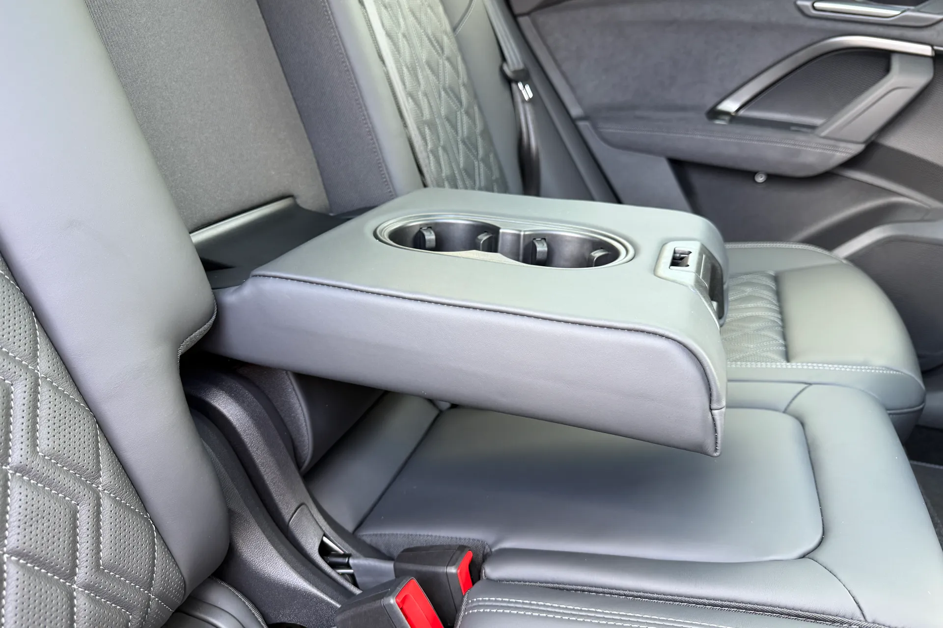 Audi Q5 thumbnail image number 51