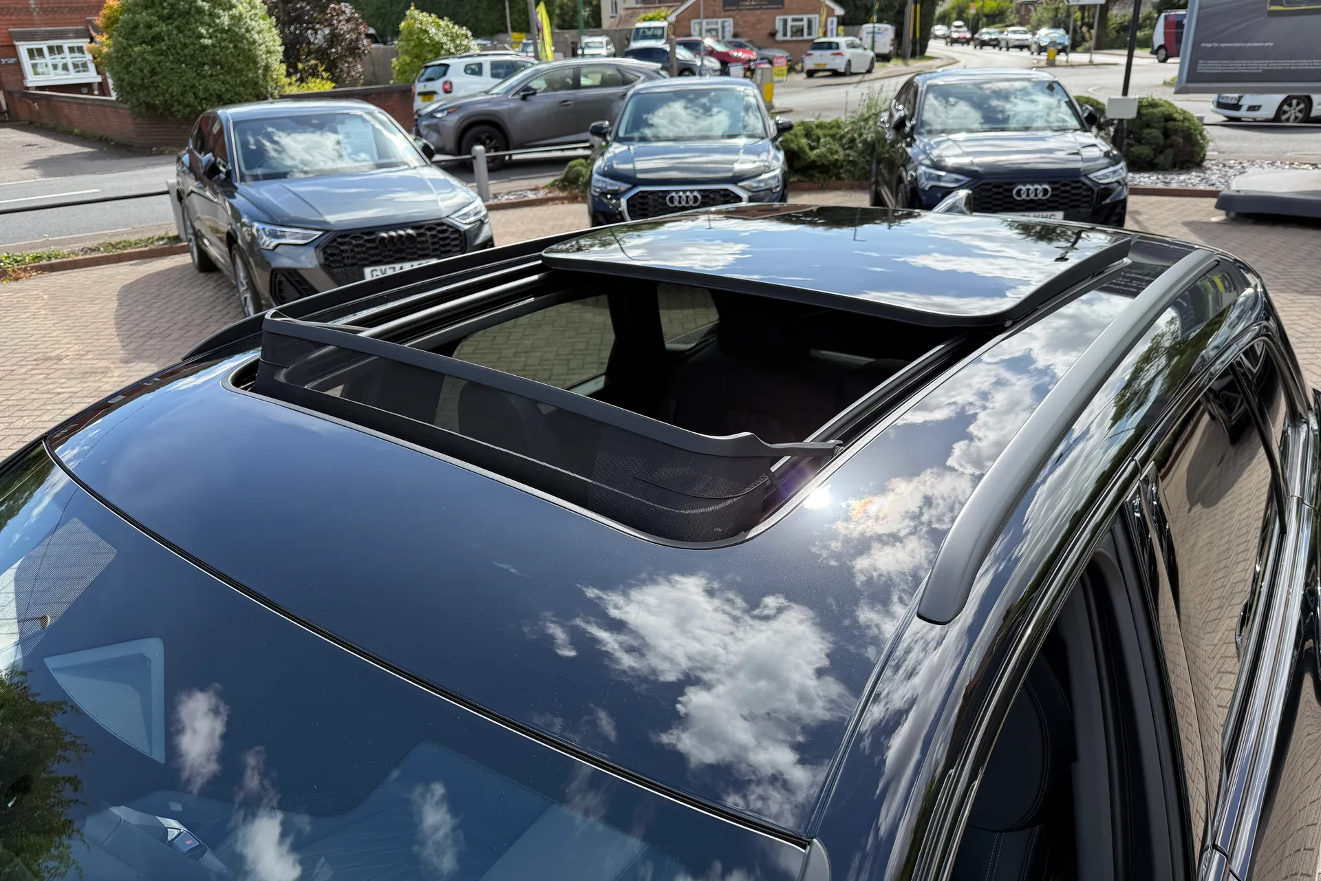 Audi Q5 thumbnail image number 8