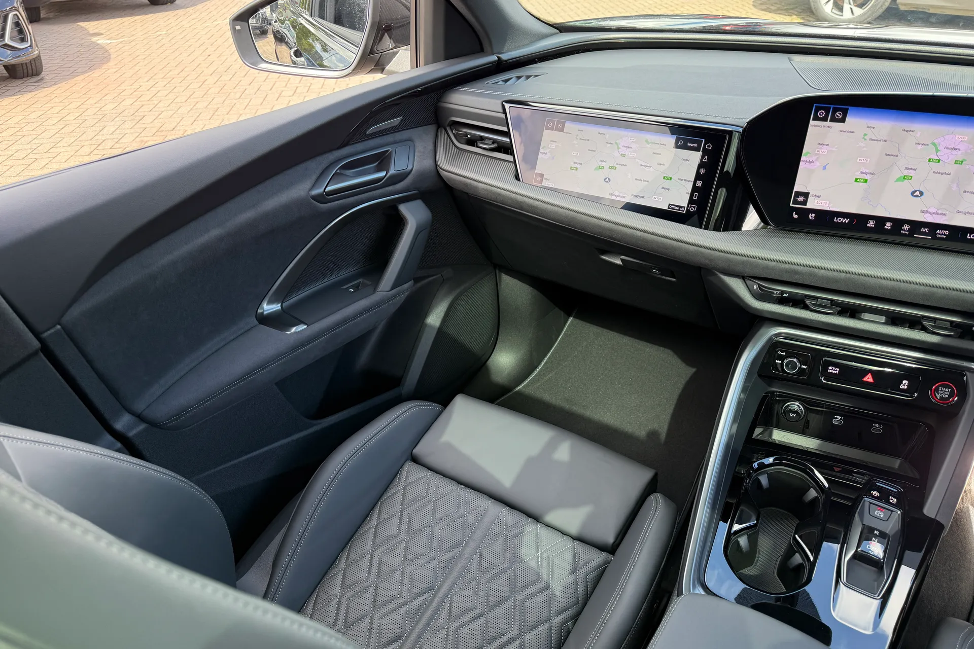 Audi Q5 thumbnail image number 44