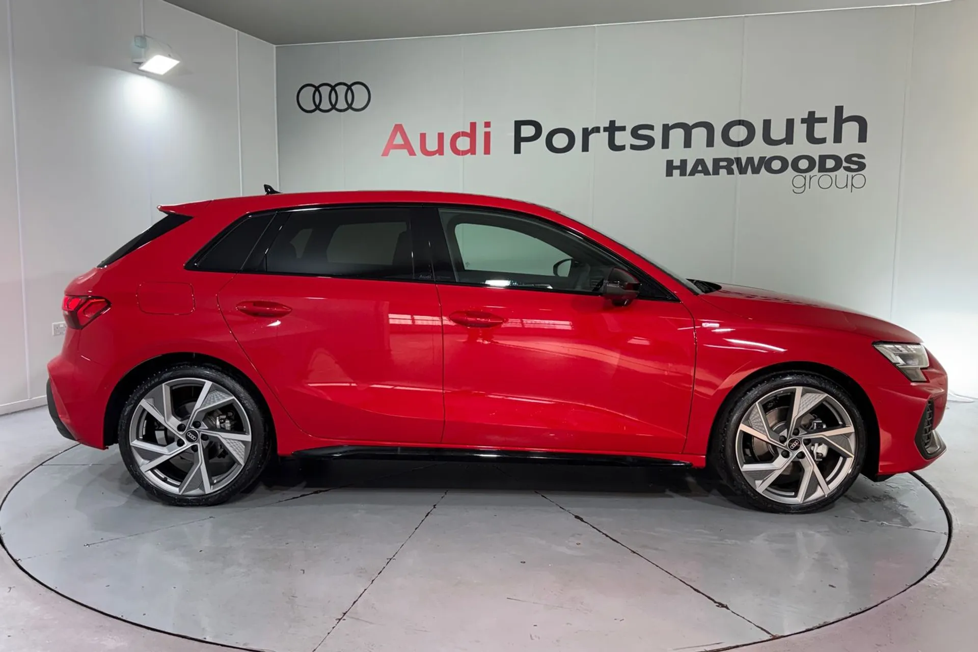 Audi A3 thumbnail image number 2