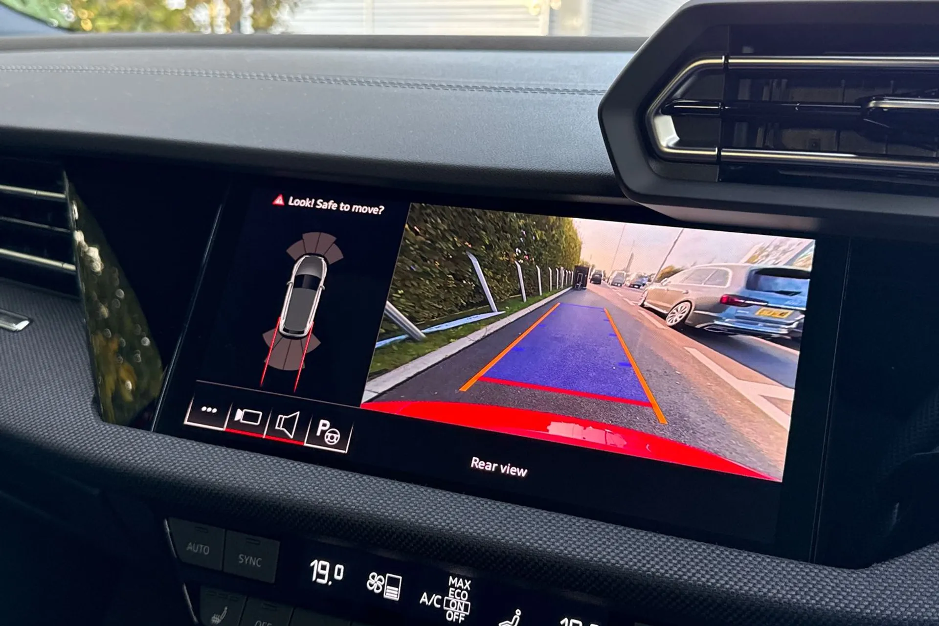 Audi A3 thumbnail image number 24