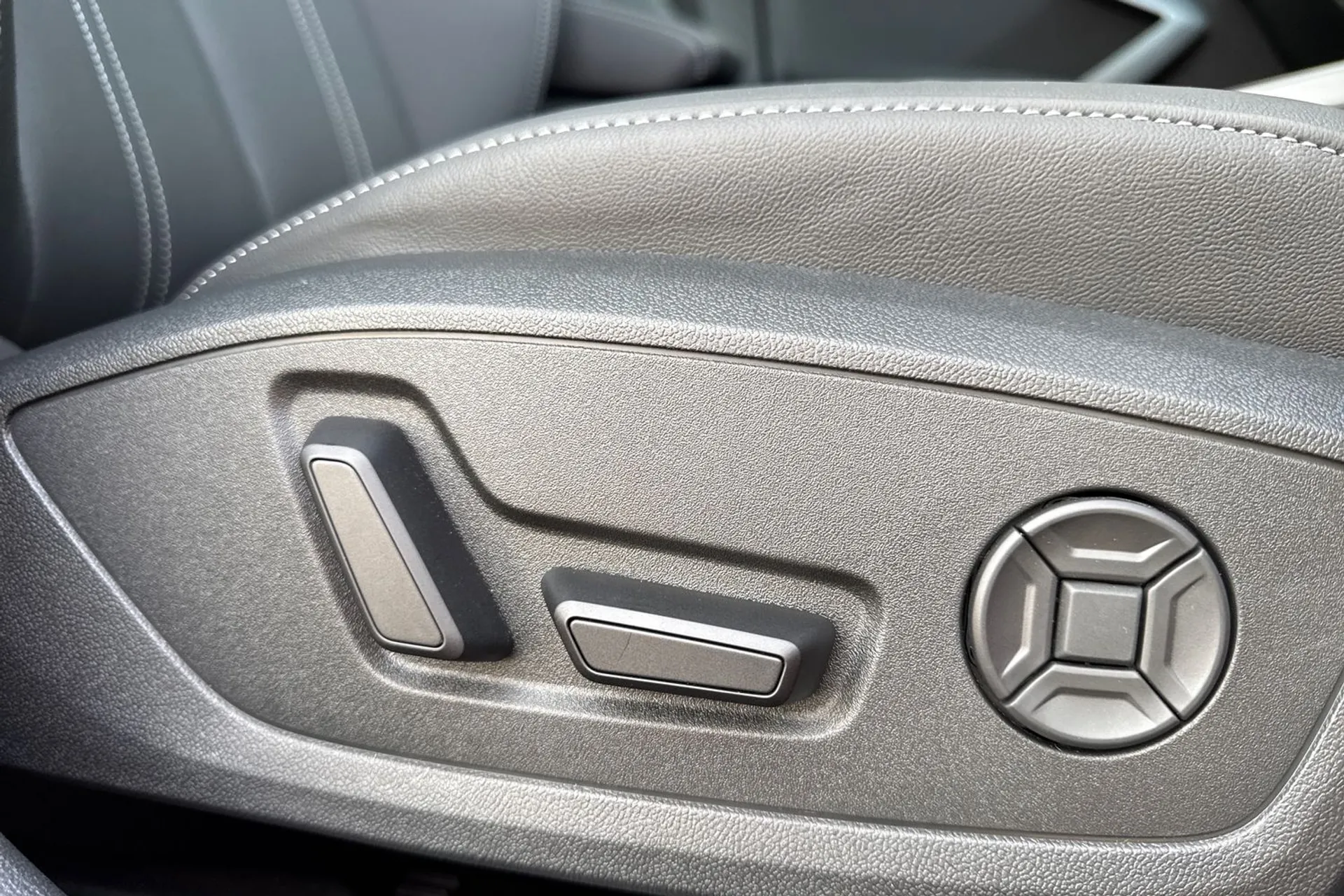 Audi A3 thumbnail image number 57