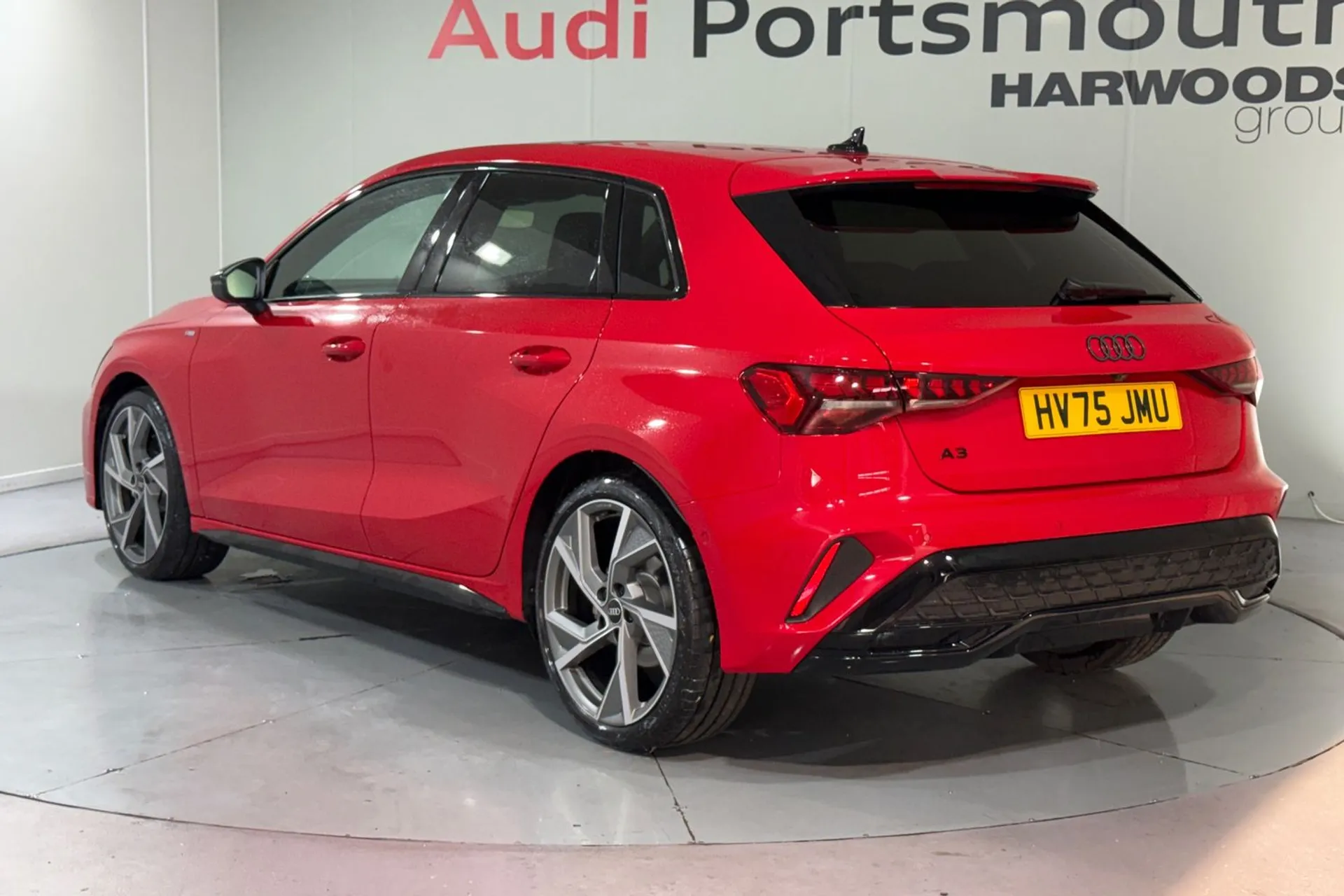 Audi A3 thumbnail image number 10