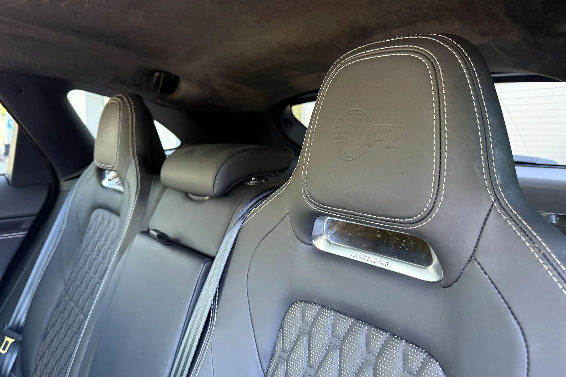 Jaguar F-PACE thumbnail image number 48