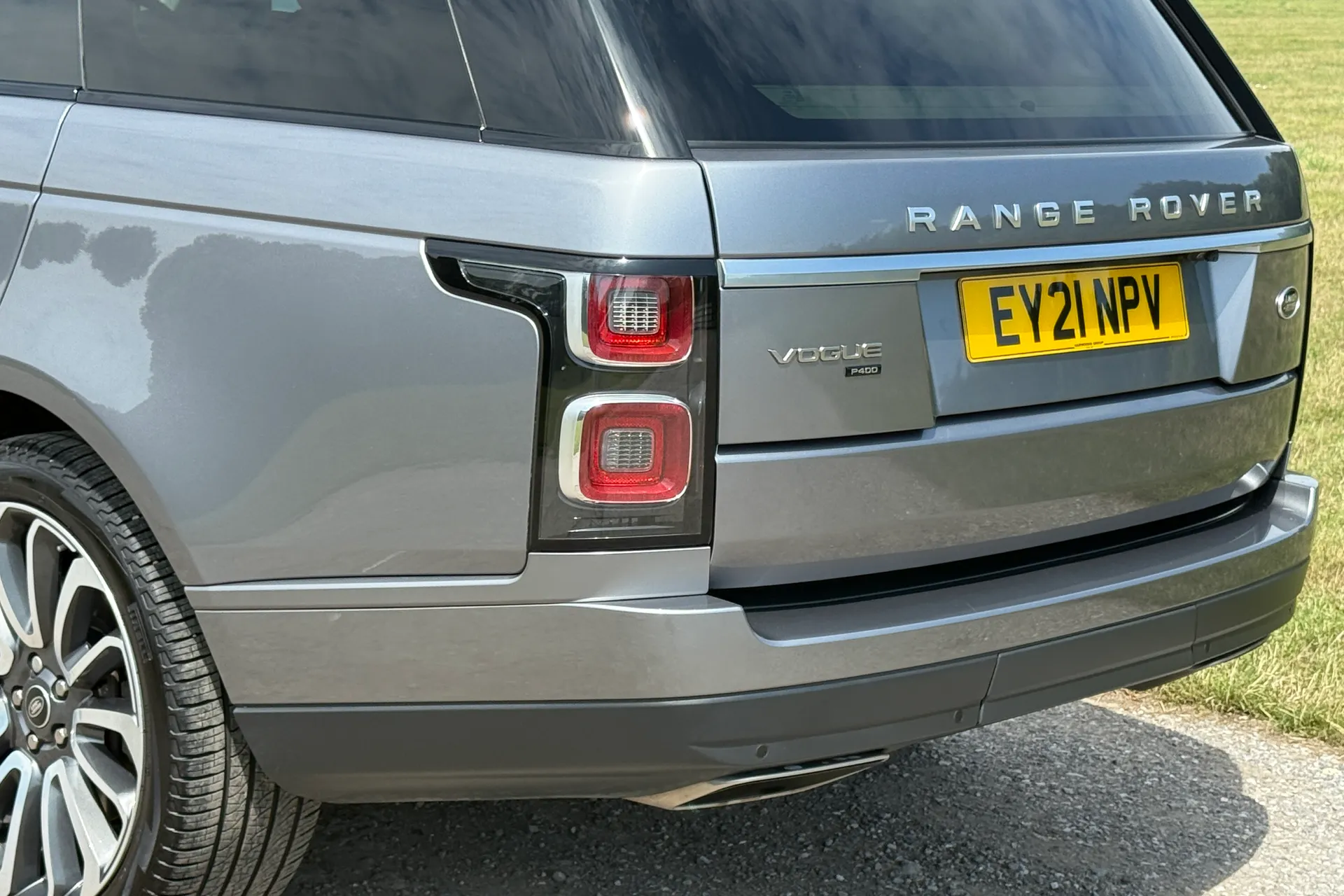 LAND ROVER RANGE ROVER thumbnail image number 15