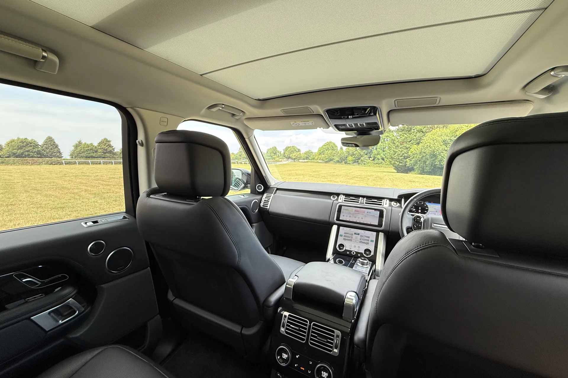 LAND ROVER RANGE ROVER thumbnail image number 42