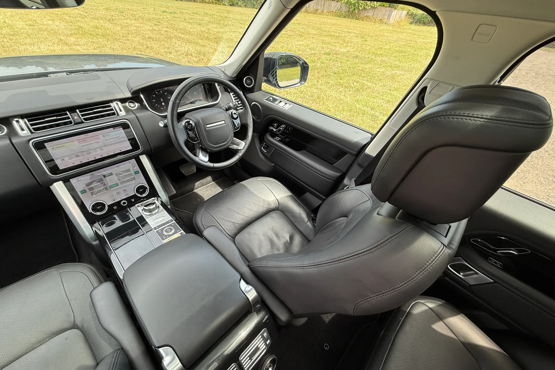 LAND ROVER RANGE ROVER thumbnail image number 36