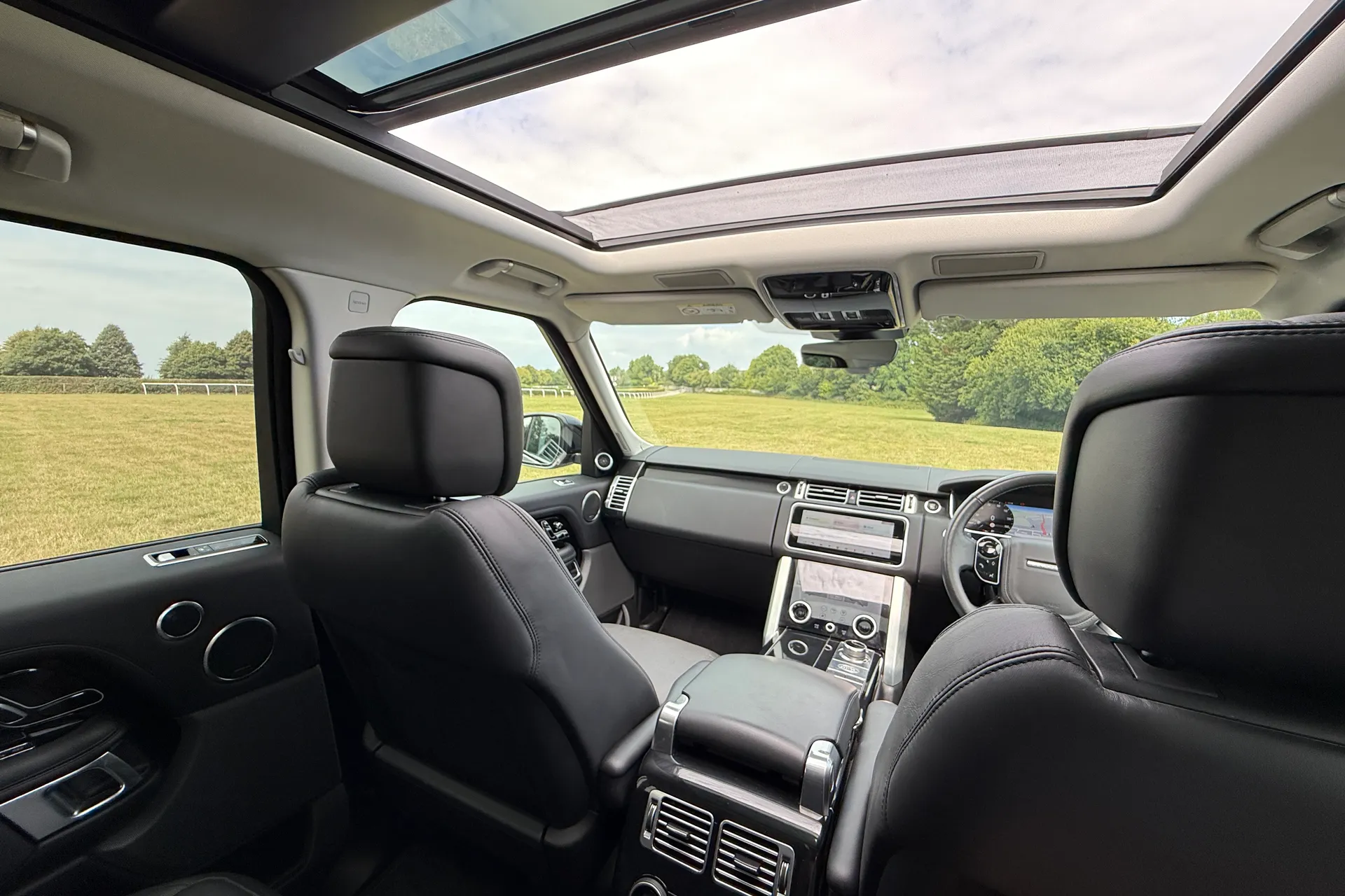 LAND ROVER RANGE ROVER thumbnail image number 43