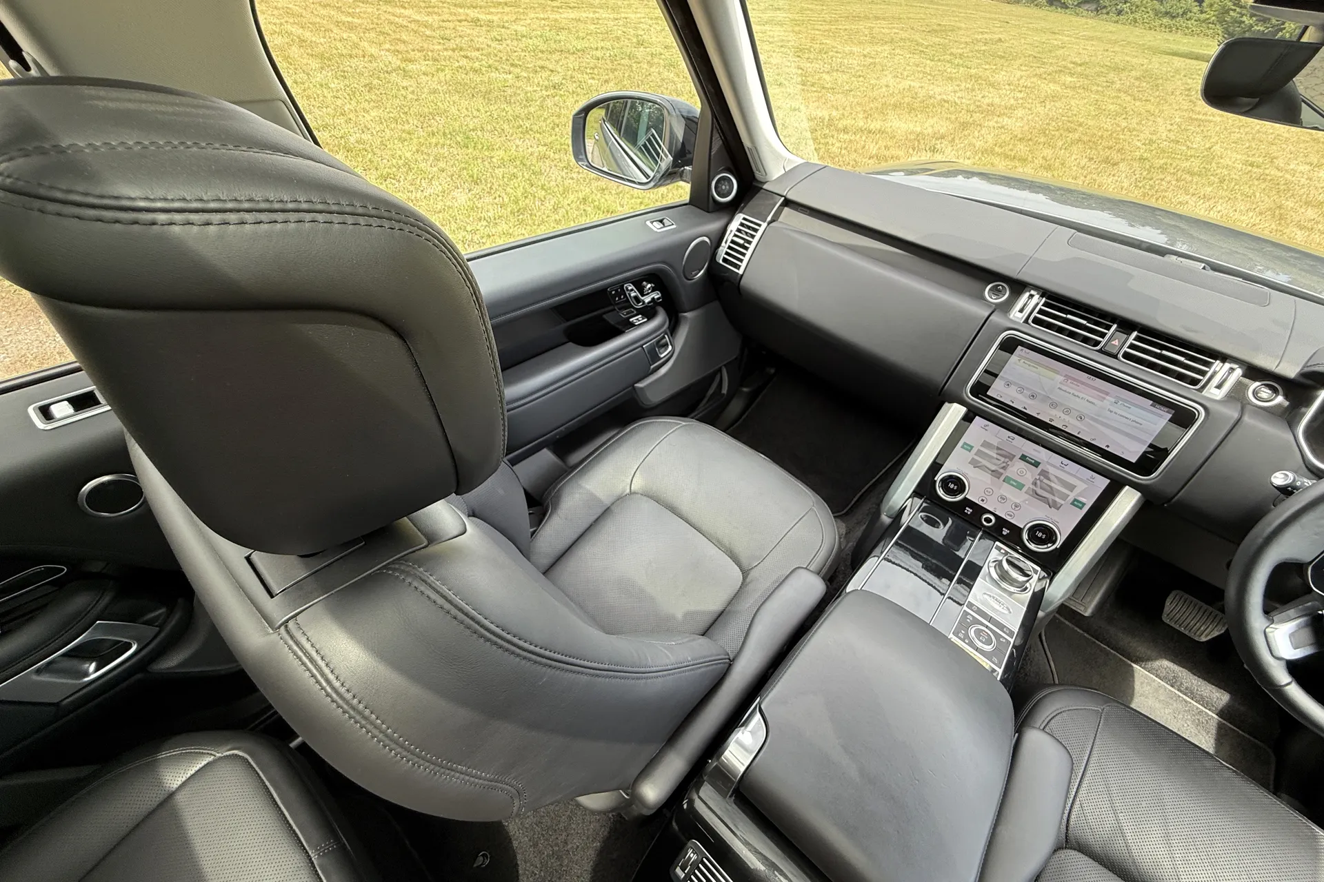 LAND ROVER RANGE ROVER thumbnail image number 41
