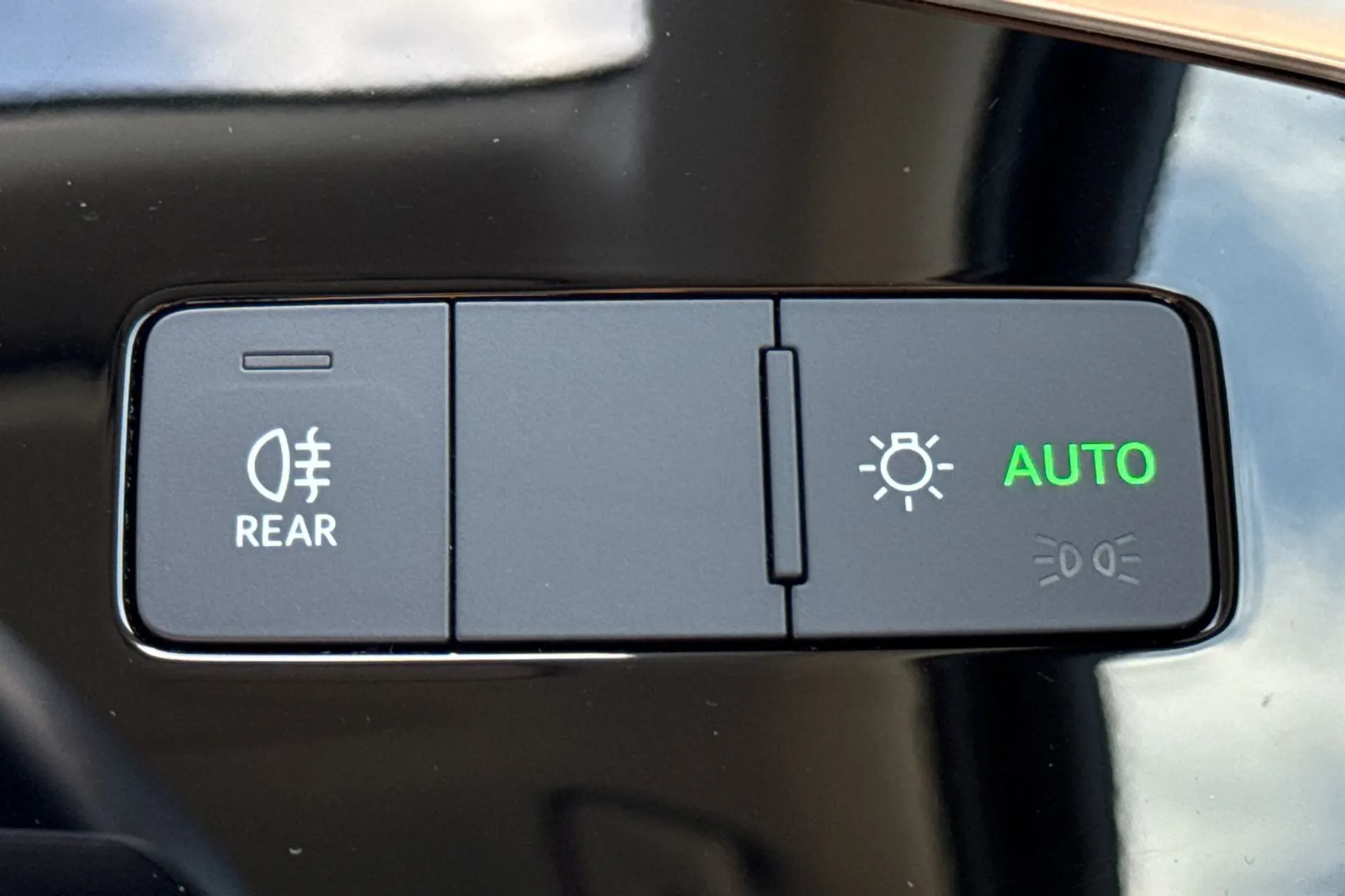 Audi Q3 thumbnail image number 21