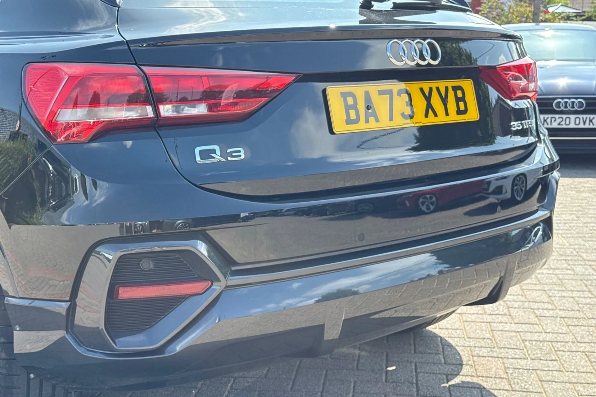 Audi Q3 thumbnail image number 42