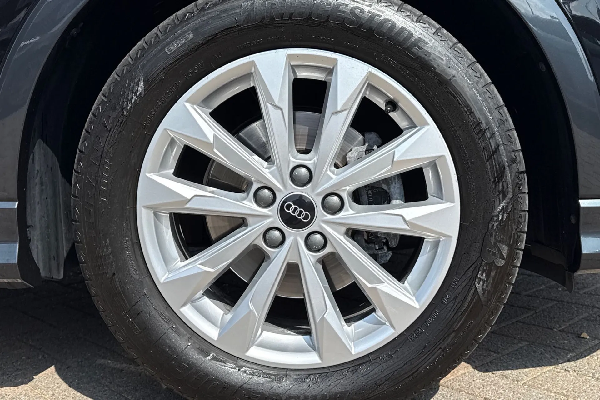 Audi Q3 thumbnail image number 8