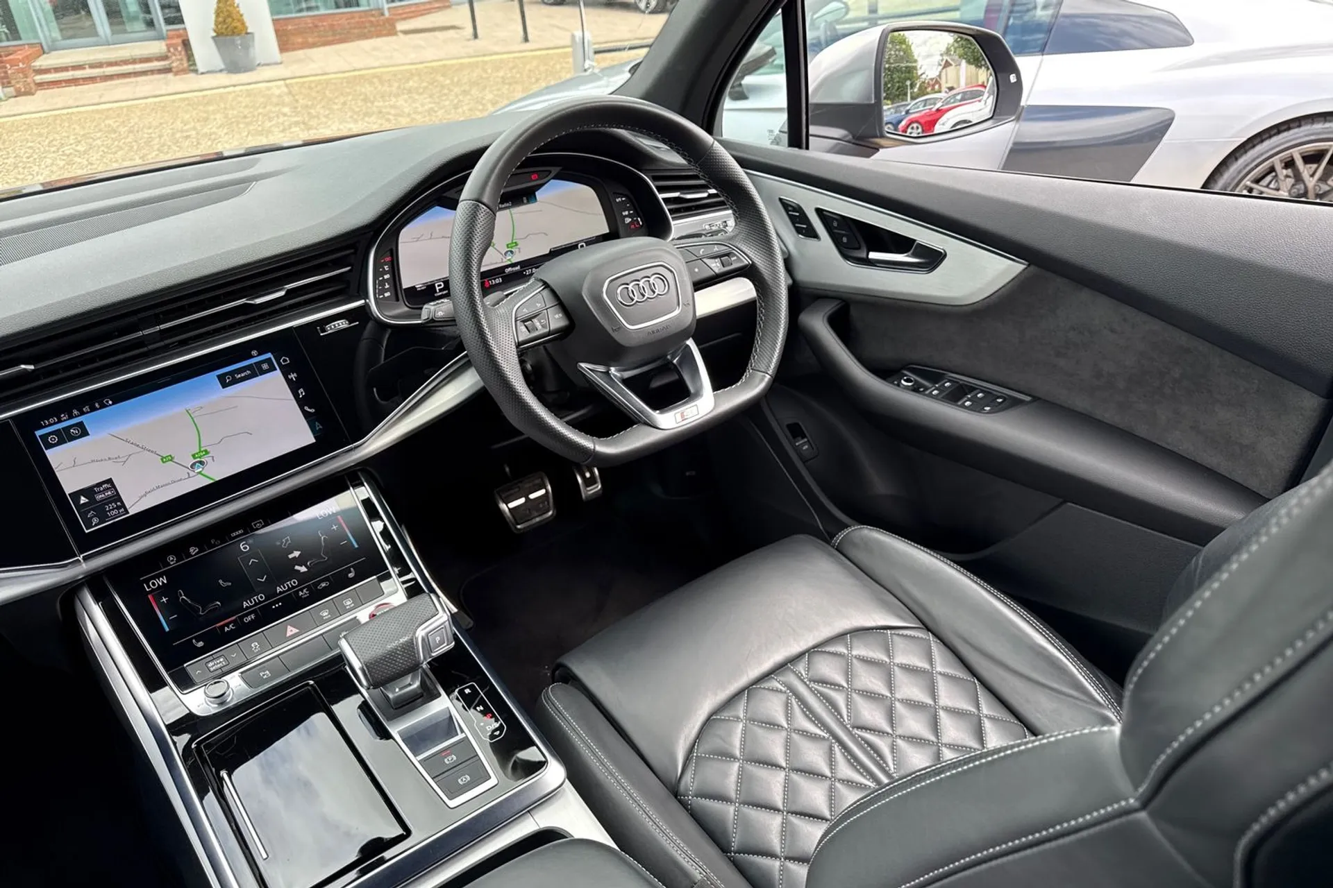 Audi Q7 thumbnail image number 41