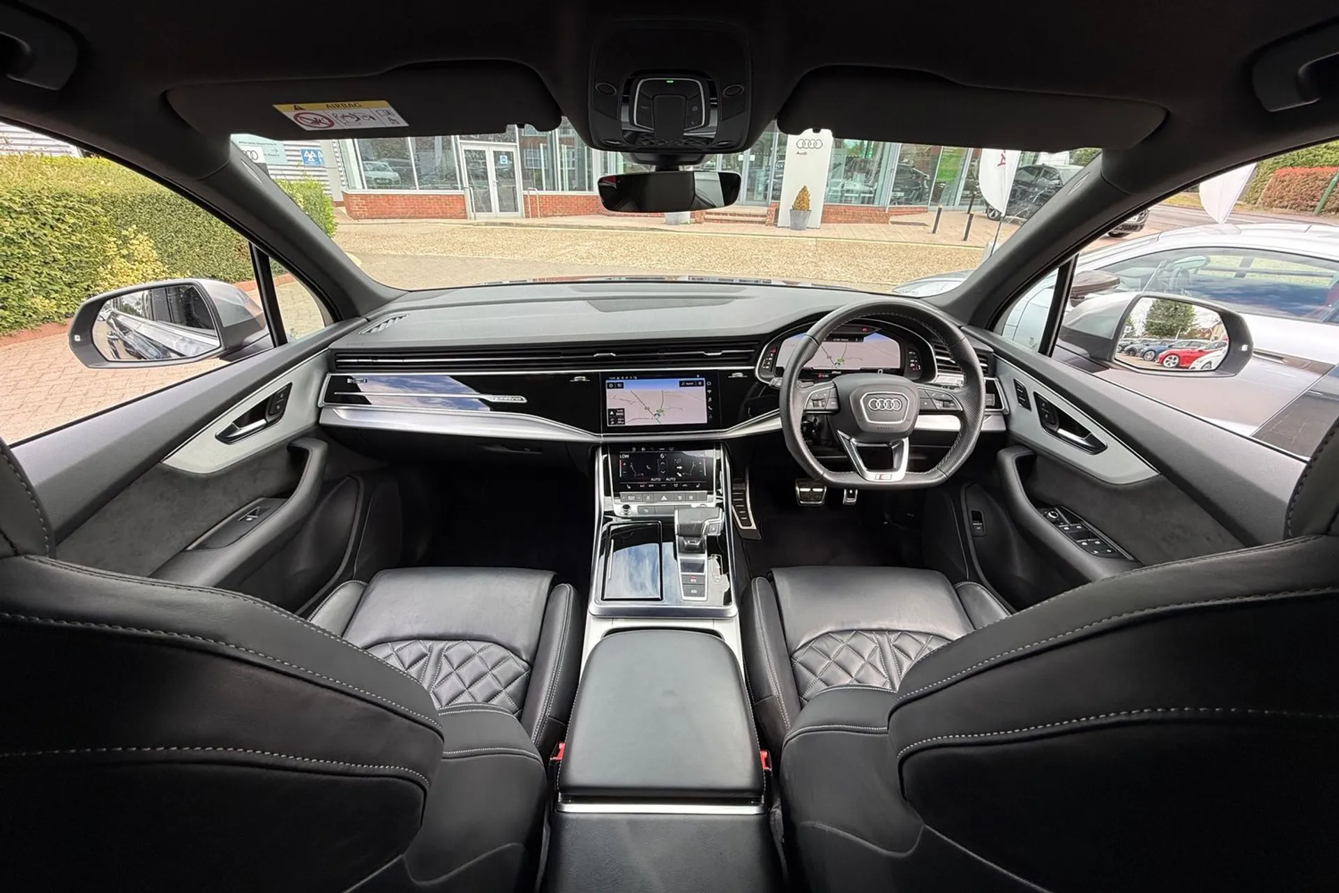 Audi Q7 thumbnail image number 3