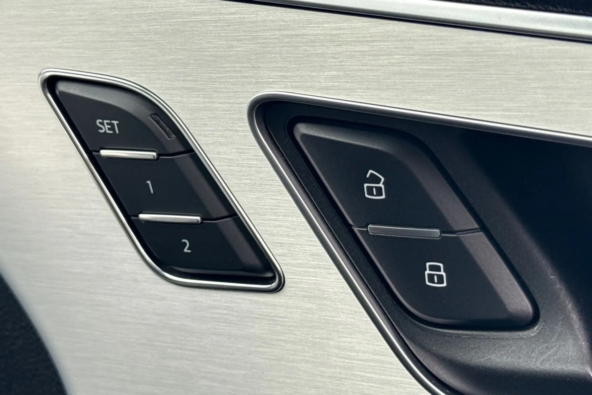 Audi Q7 thumbnail image number 17